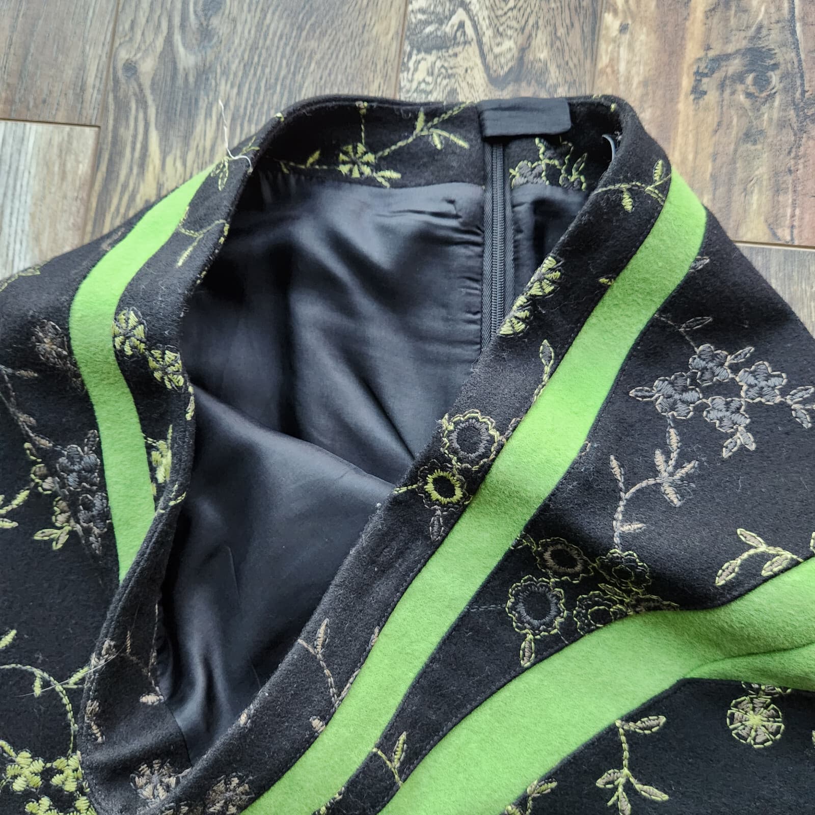 Etcetera Wool Blend Floral Embroidered Pencil Skirt Zip Lined Black Green Sz.10 - Thumbnail 7
