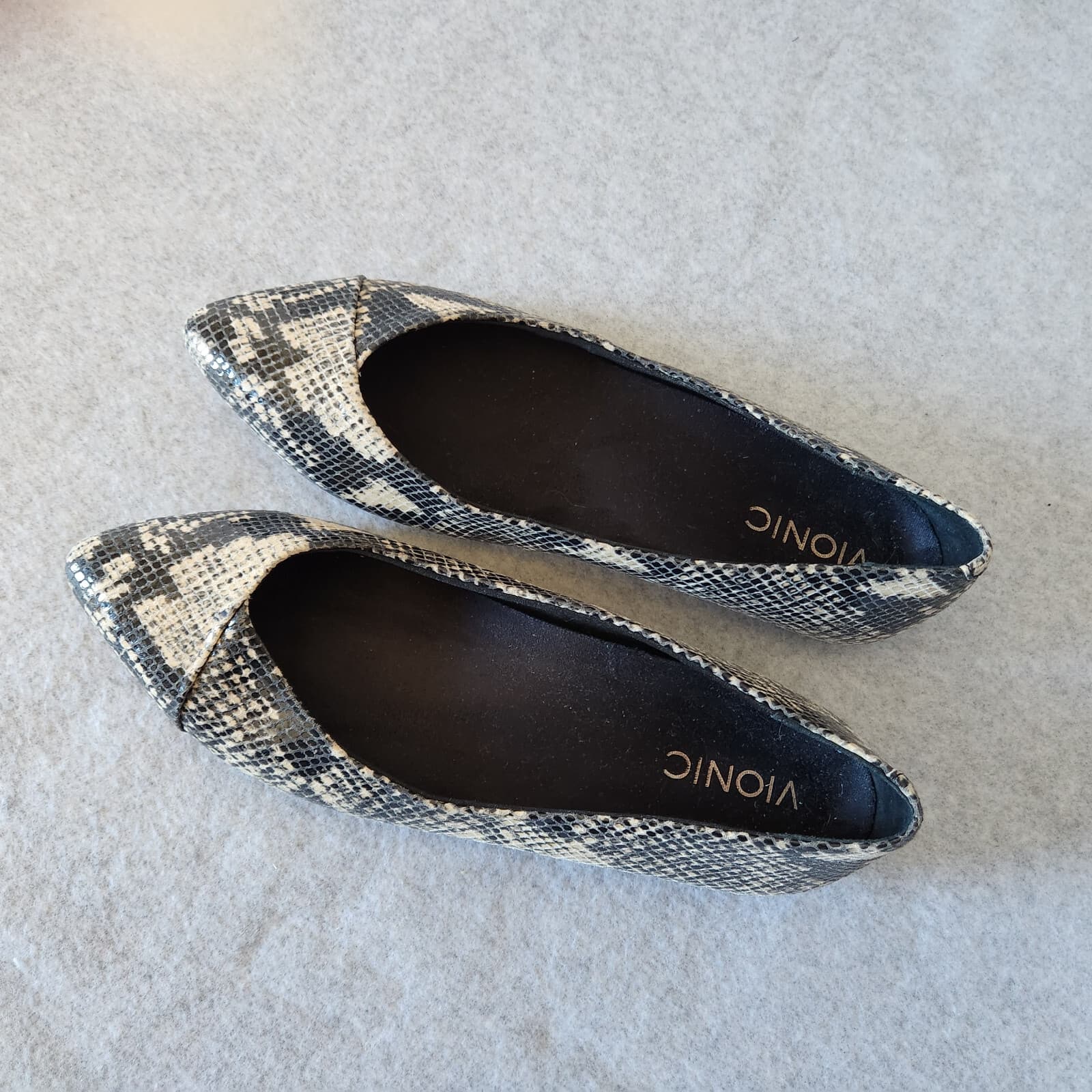 EUC VIONIC Gem Caballo Snakeskin Leather Ballet Flats Slip-On Black Beige US8 - Thumbnail 4