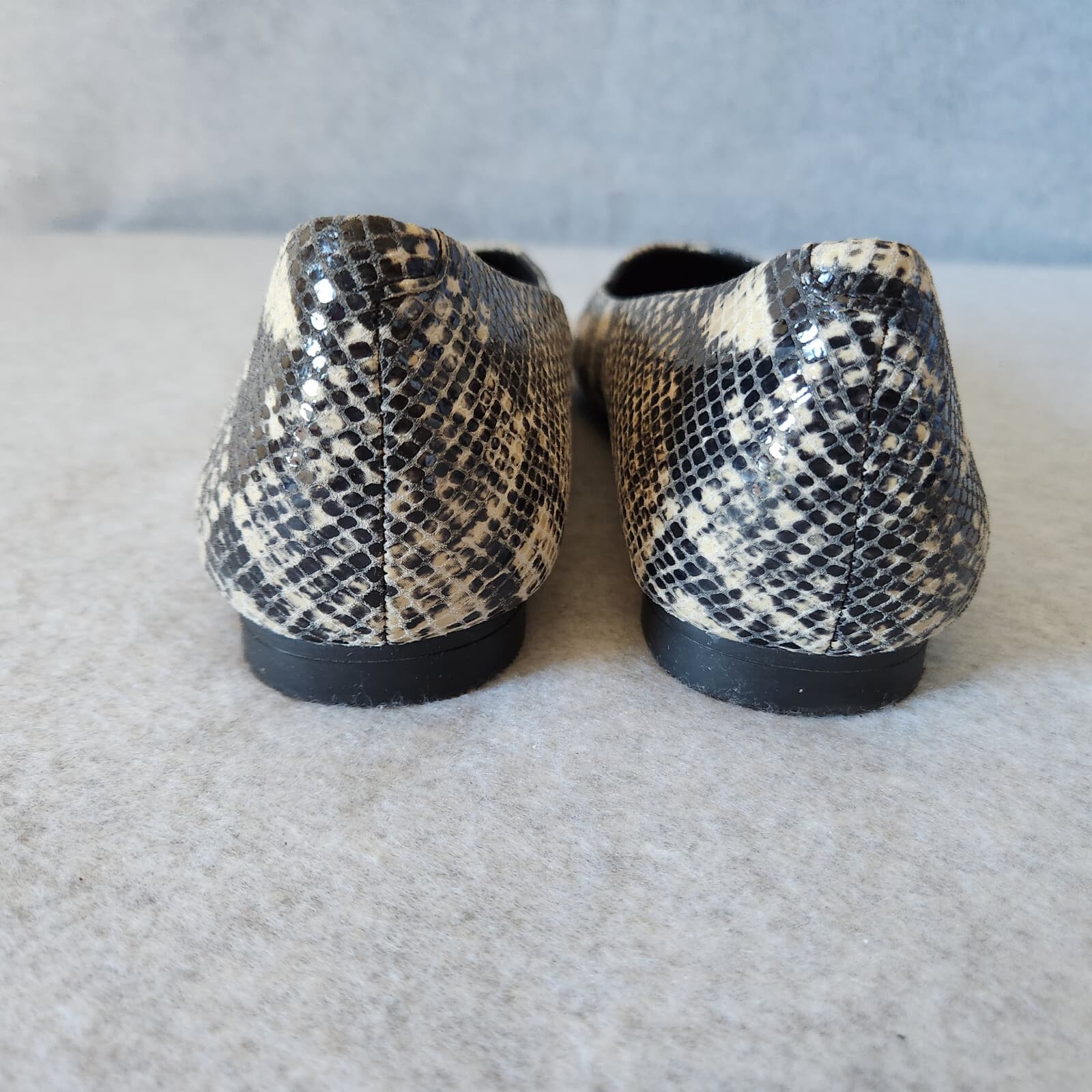 EUC VIONIC Gem Caballo Snakeskin Leather Ballet Flats Slip-On Black Beige US8 - Thumbnail 9