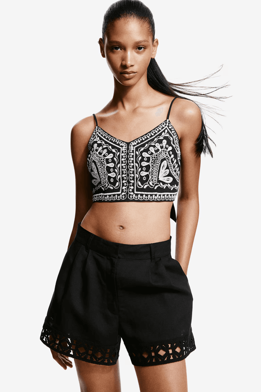 NWT H&M Crochet-Look Trim Front-Pleat Linen Blend Shorts Zip Pocket Black Sz.14 - Thumbnail 8
