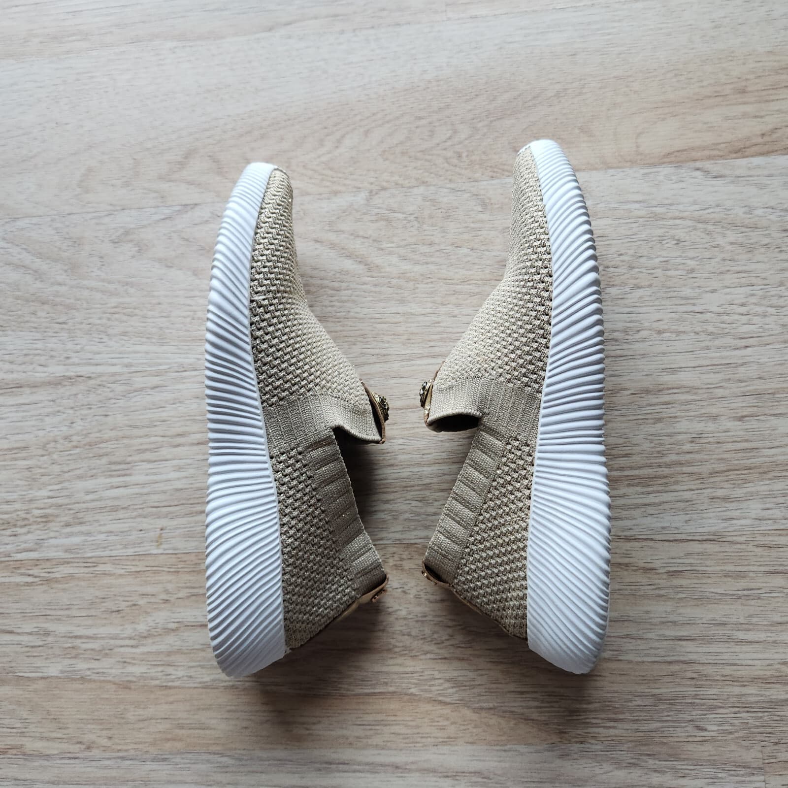 Kurt Geiger London $99 Lorna Knitted Sneaker Antiqued Brass Eagle Head Gold EU37 - Thumbnail 5