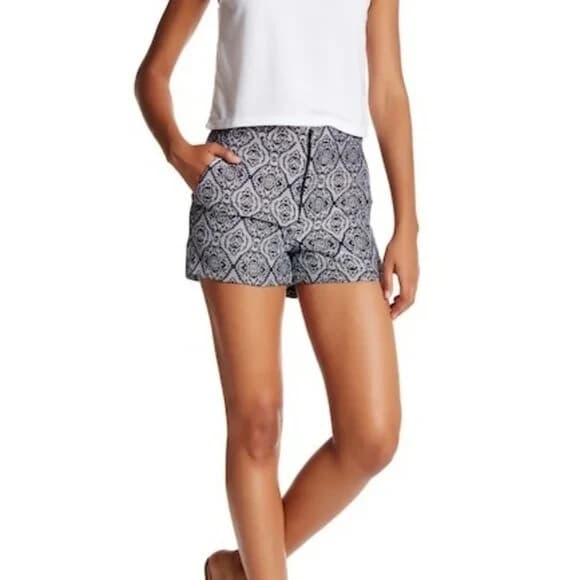 EUC TART Elena Jacquard Texture 3" Shorts Zip Pocket Blue White Women's 4 - Thumbnail 3