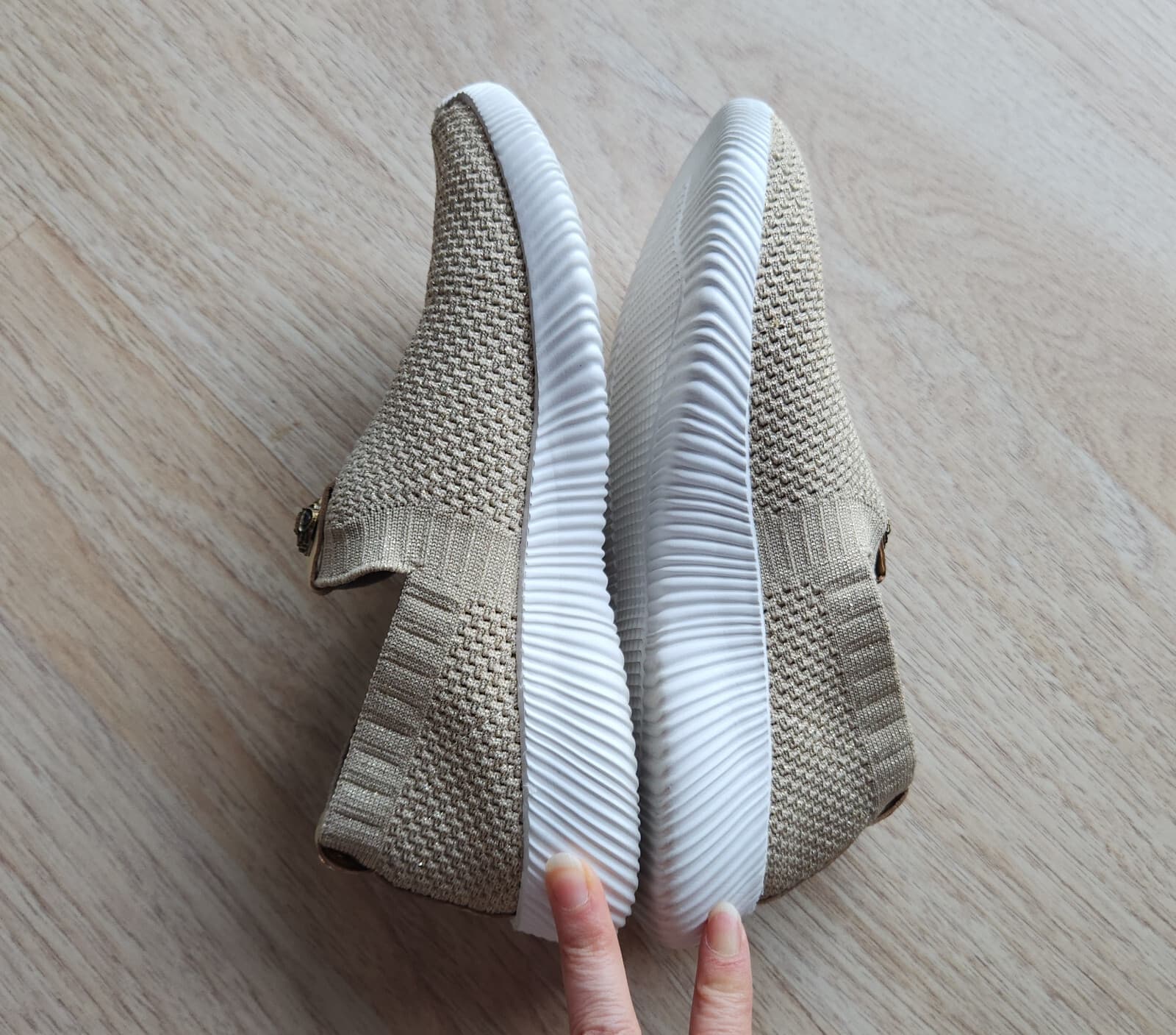 Kurt Geiger London $99 Lorna Knitted Sneaker Antiqued Brass Eagle Head Gold EU37 - Thumbnail 6