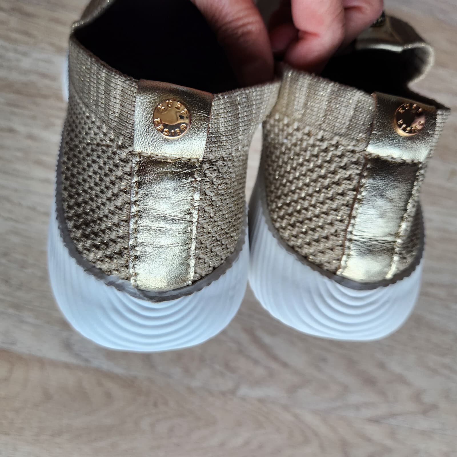 Kurt Geiger London $99 Lorna Knitted Sneaker Antiqued Brass Eagle Head Gold EU37 - Thumbnail 9