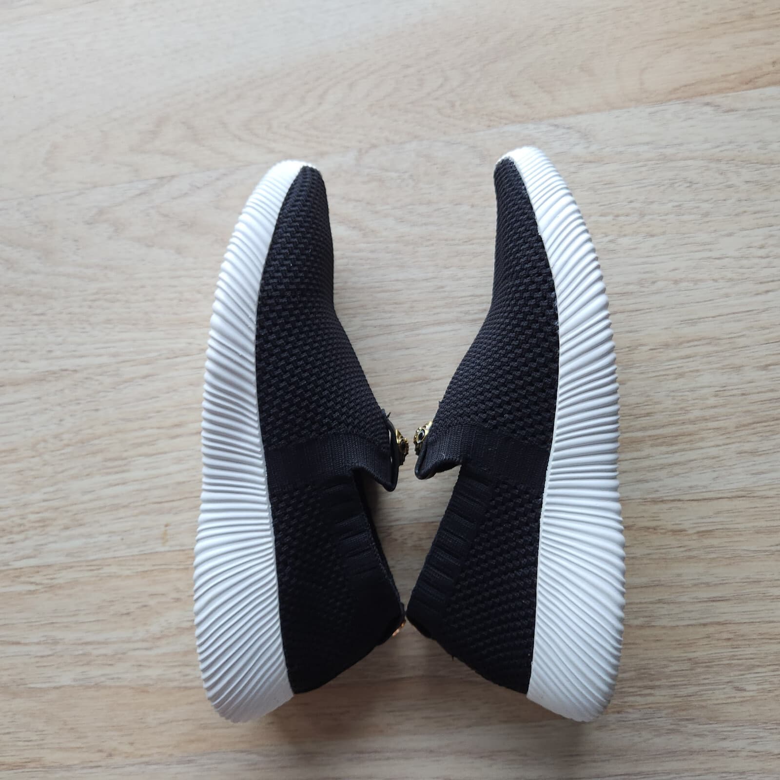 Kurt Geiger London $99 Lorna Knitted Sneaker Antiqued Brass Eagle Head Black 37 - Thumbnail 6