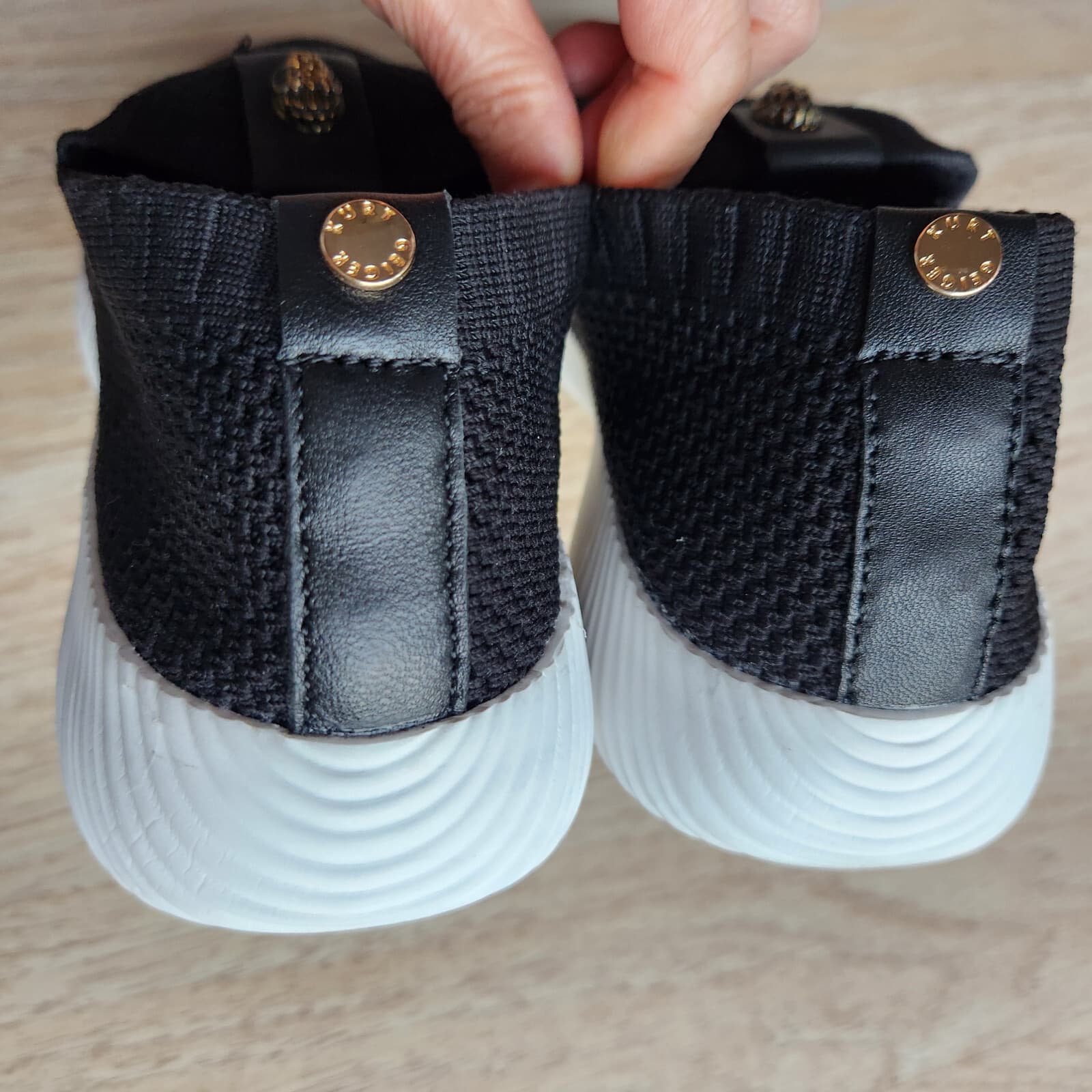 Kurt Geiger London $99 Lorna Knitted Sneaker Antiqued Brass Eagle Head Black 37 - Thumbnail 10