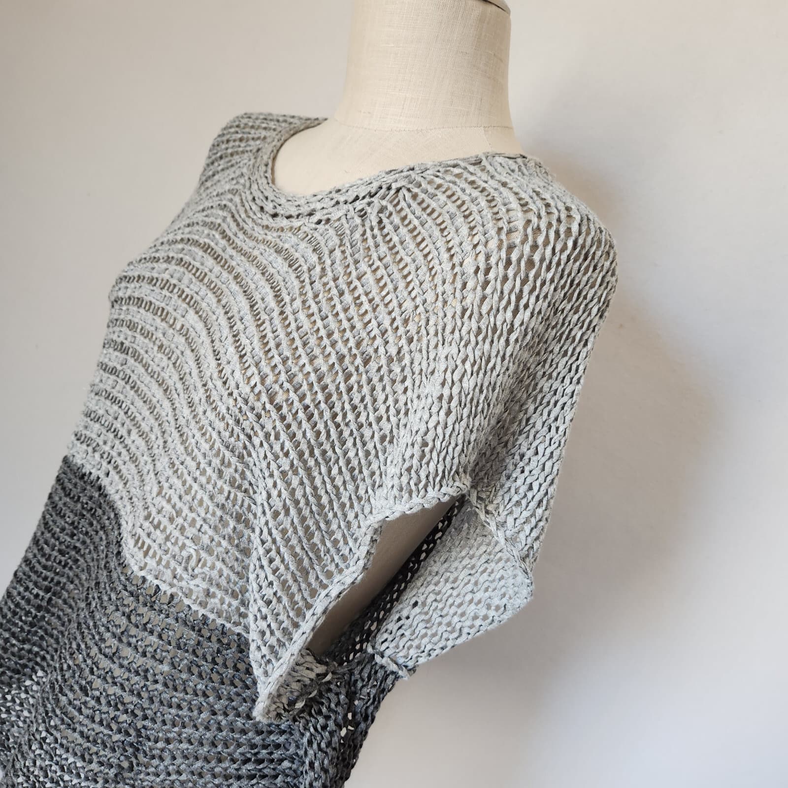 EILEEN FISHER Open Twist Knit Bateau Neck Boxy Crop Top Viscose Moon Gray Sz.PM - Thumbnail 4