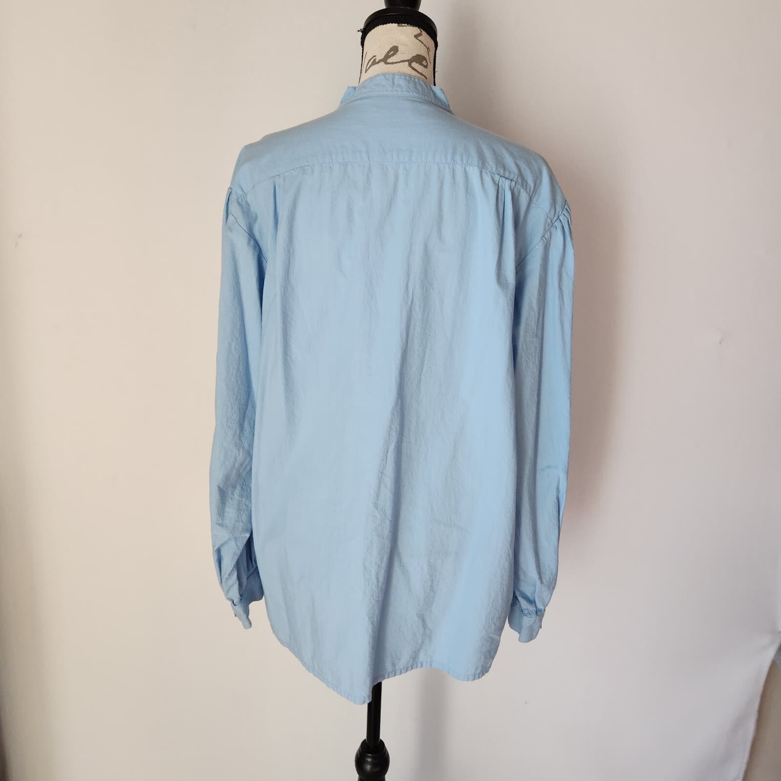 J. Peterman Pintuck Mandarin Neck Popover Top Long Sleeve Half Button Blue Sz.L - Thumbnail 5