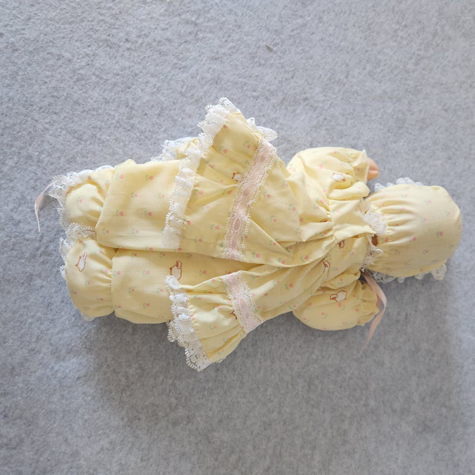 Vintage'90s Lee Middleton Collectible Vinly Dolls Day Dreamer Sunshine with Box - Thumbnail 3