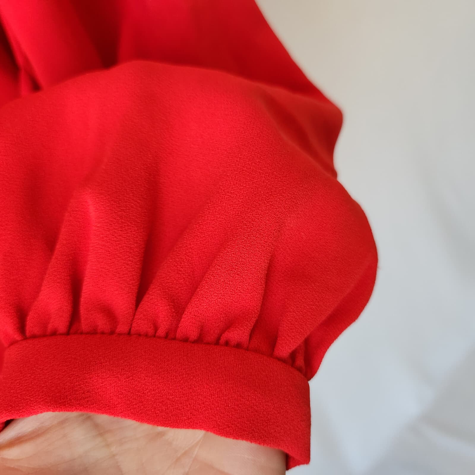 NWoT Trina Turk $188 Chiffon Wrap Blouse Long Sleeve Red Polyester Women's M - Thumbnail 9