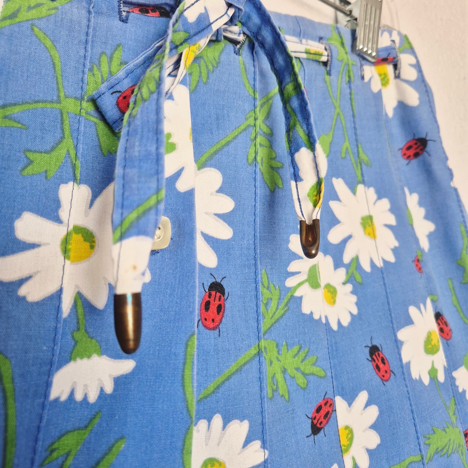 Vintage Tumbleweeds Daisy Ladybug A-Lined Skirt Tie-Waist Button-Front Blue Sz.S - Thumbnail 4