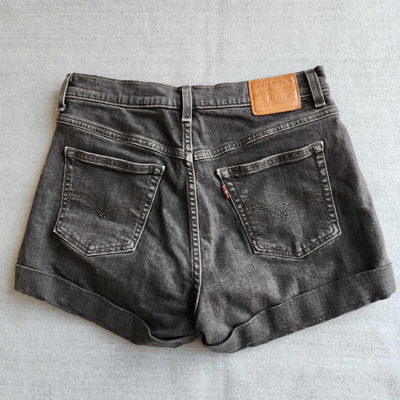 Levi's Premium 501 3" Denim Shorts Zip Pocket Cuffed-Hem Black Women's 28 - Thumbnail 2