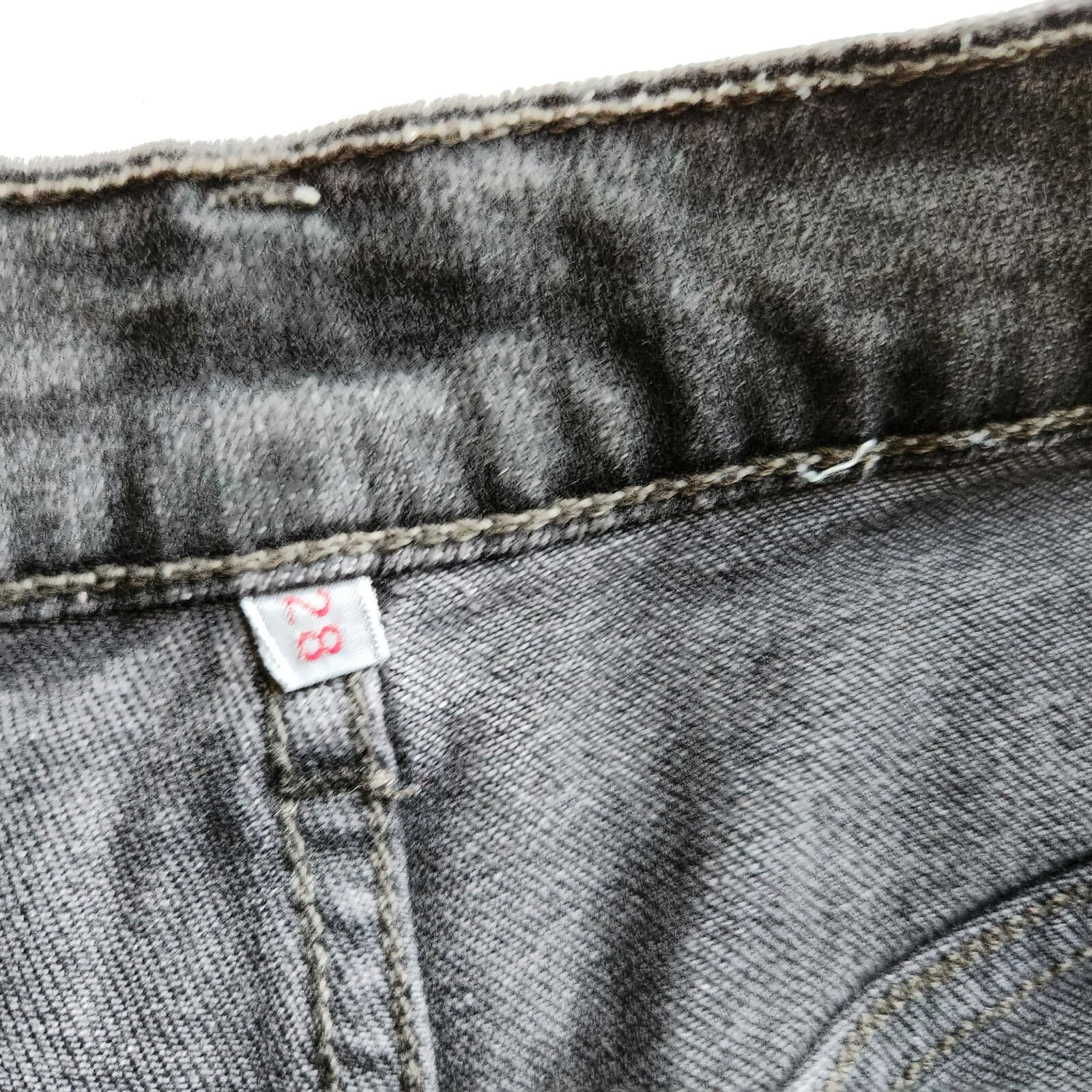 Levi's Premium 501 3" Denim Shorts Zip Pocket Cuffed-Hem Black Women's 28 - Thumbnail 6