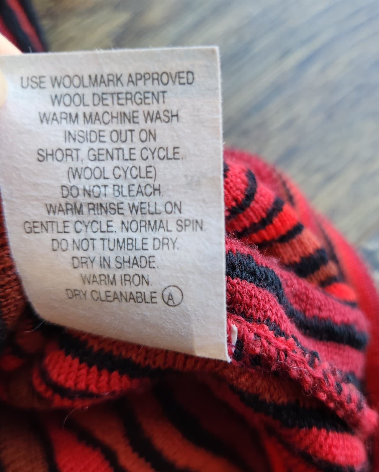 Purely Australian Merino Wool Cosby 3D Hiphob Zip-Up Sweater Red Black Men's XL - Thumbnail 9