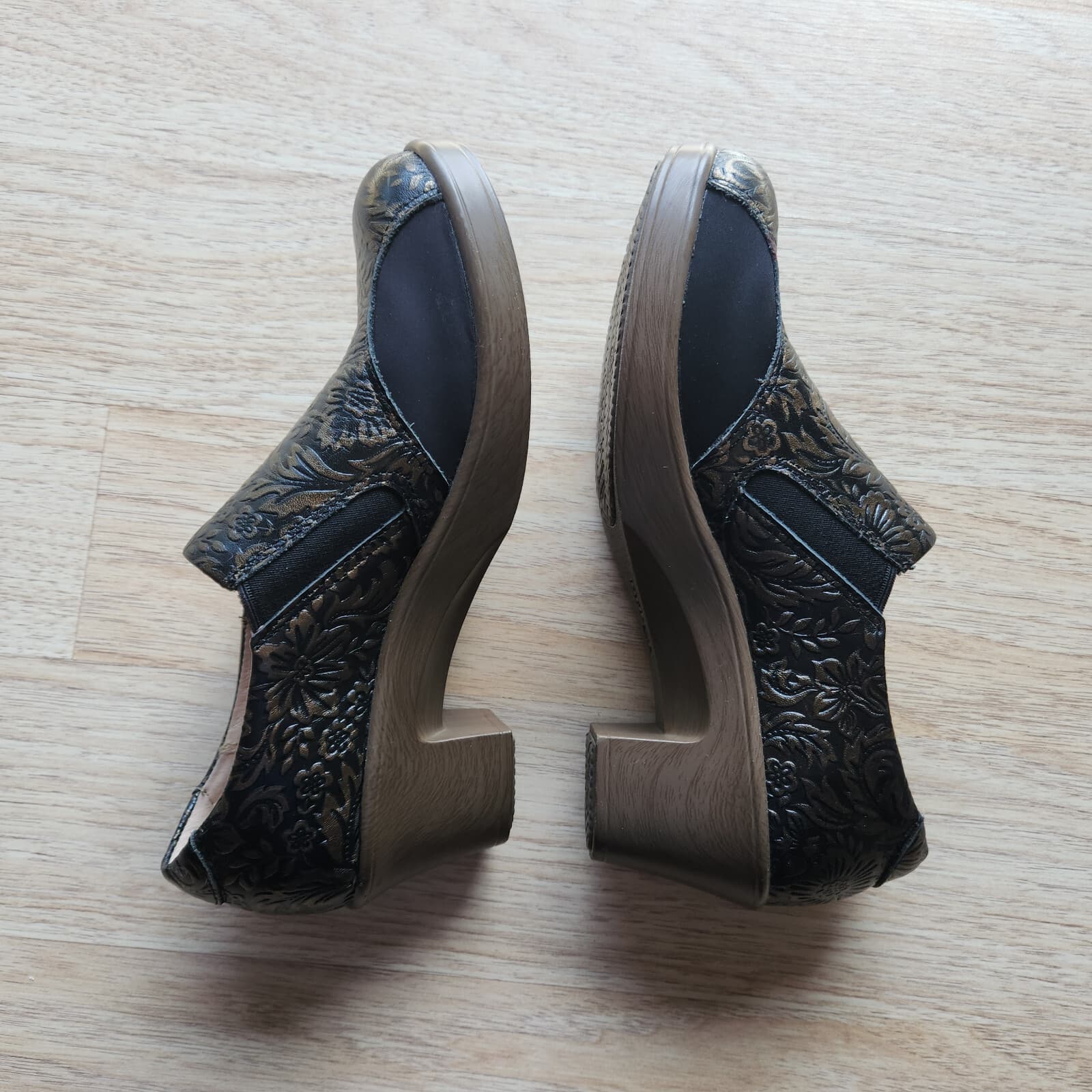 EUC Alegria Hayli Minted Bronze Floral Leather Comfort Clogs Heel Zipper EU38 - Thumbnail 7