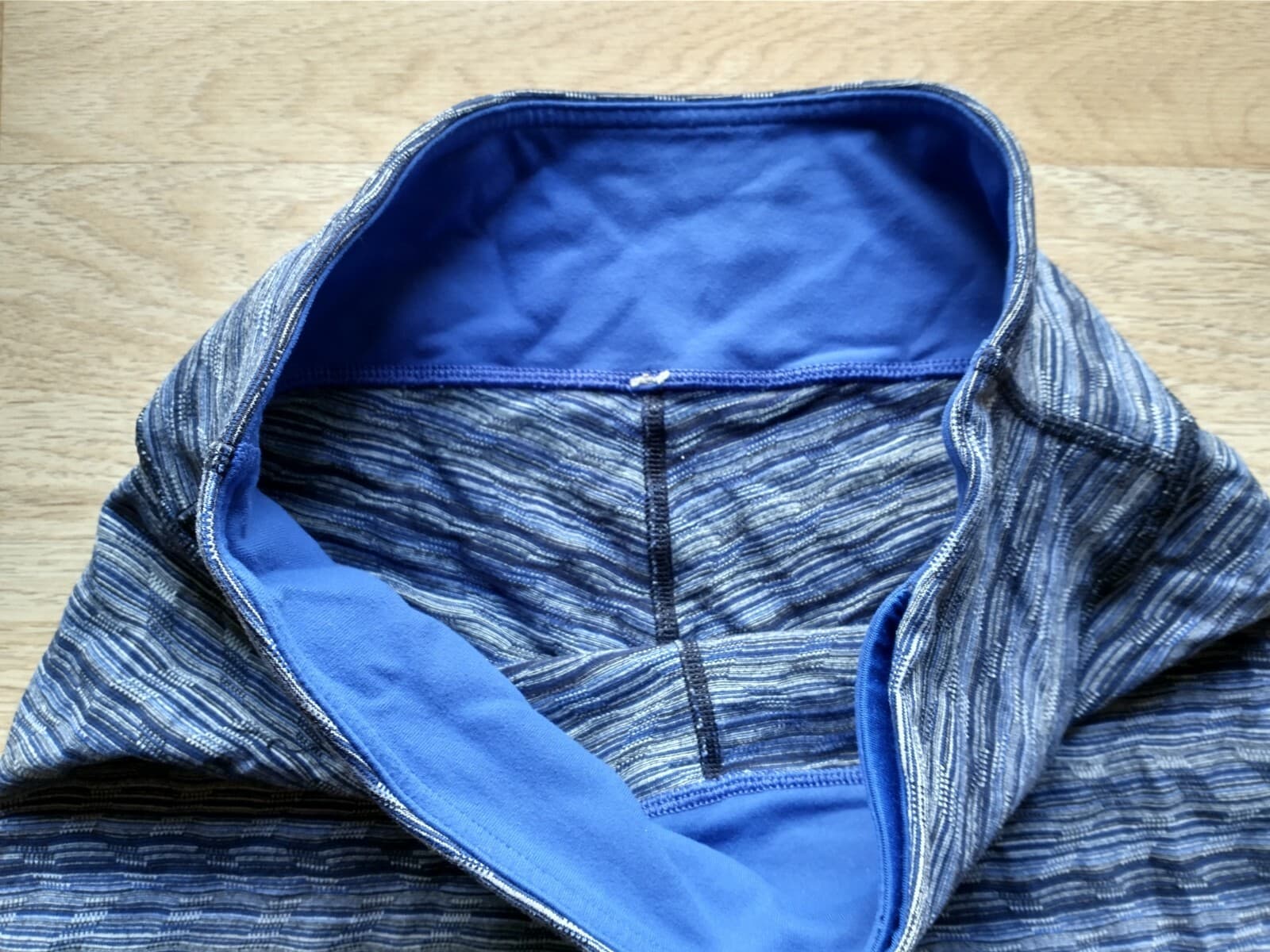 Lululemon Women Wunder Under Crop III 21 1/2" Space Dye Twist Sapphire Blue Sz.8 - Thumbnail 6