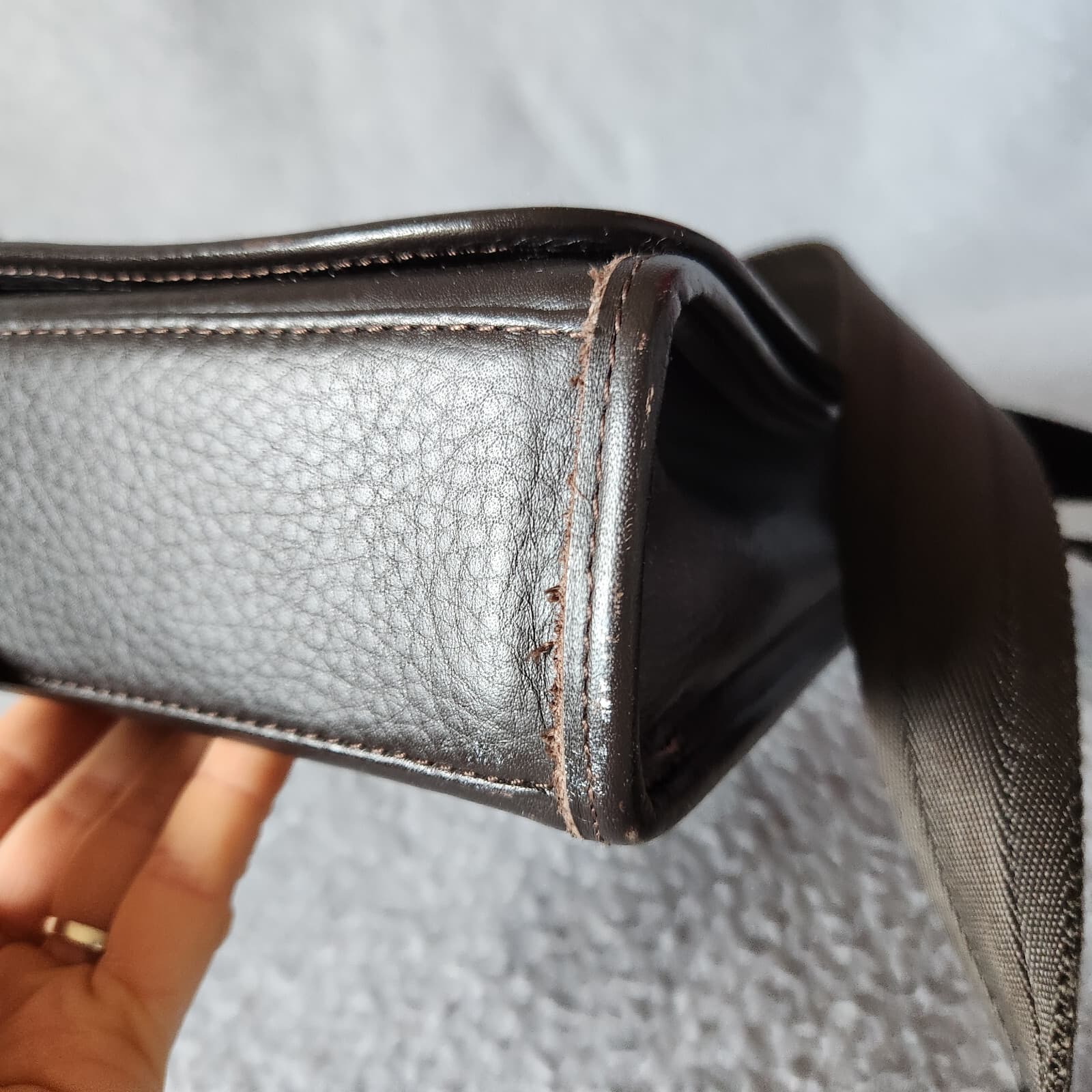 Vintage Rocky Mountaineer Brown Leather Satchel Cross Body Messenger Bag - Thumbnail 8