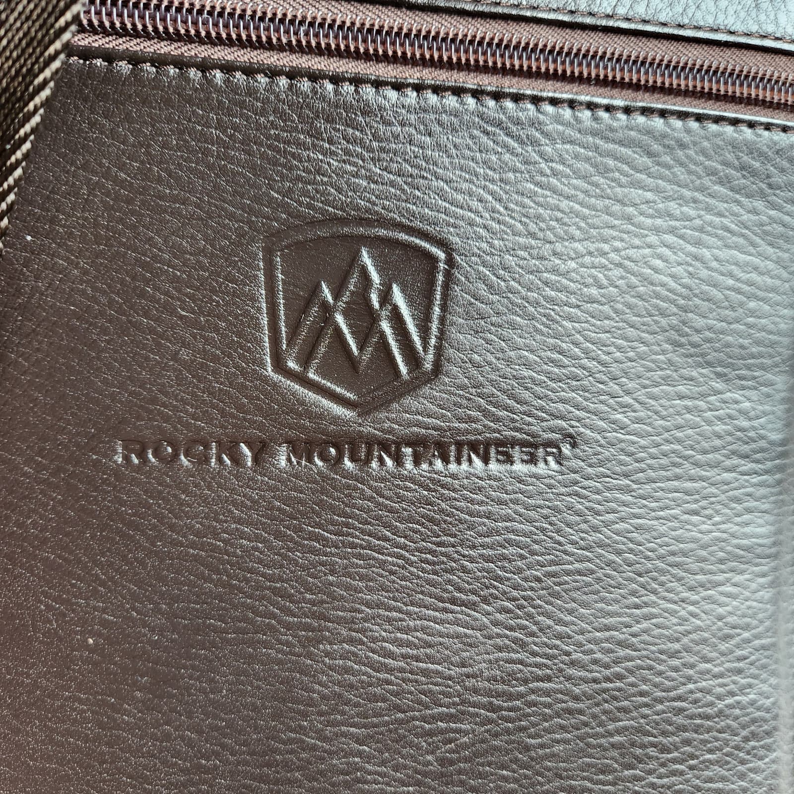 Vintage Rocky Mountaineer Brown Leather Satchel Cross Body Messenger Bag - Thumbnail 12