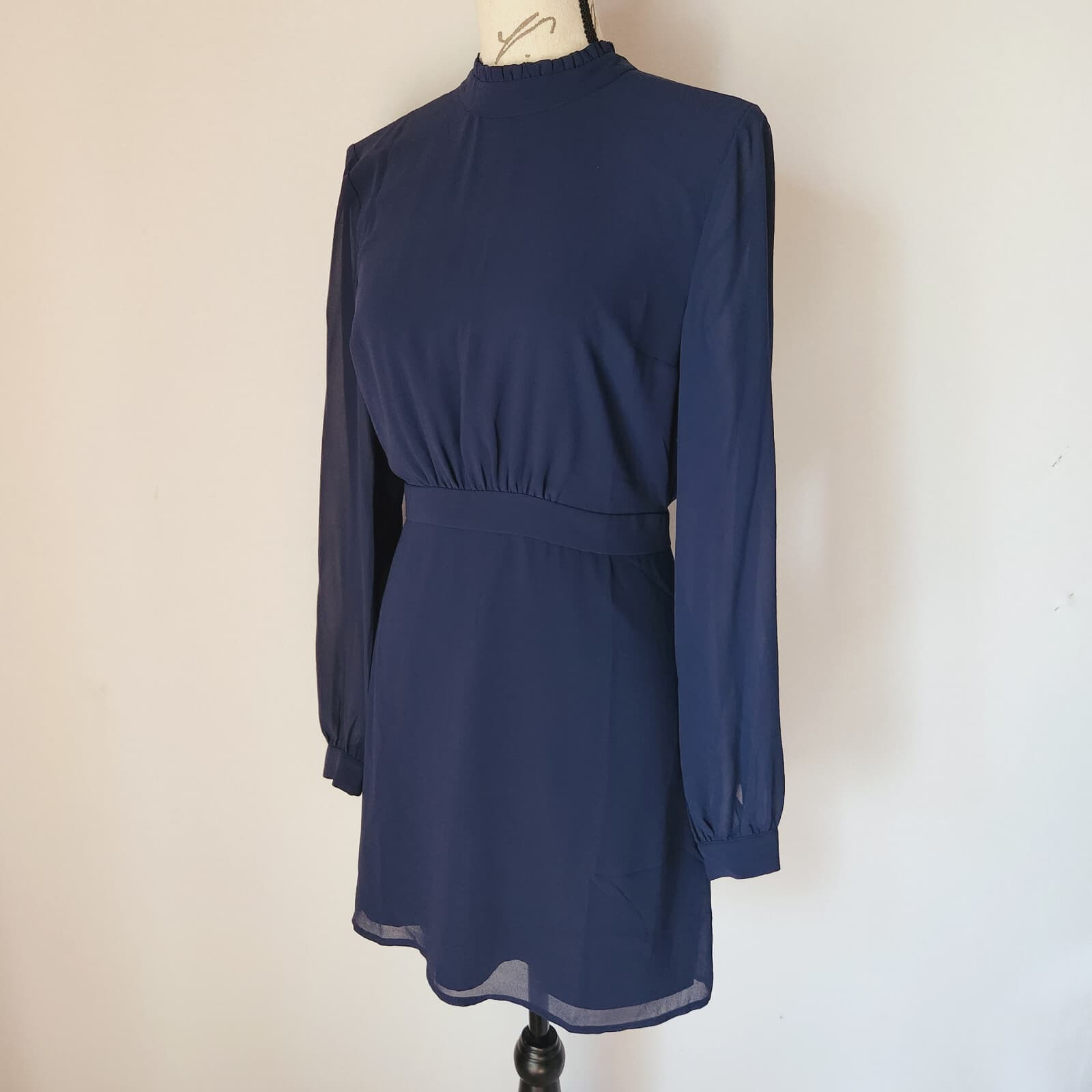 NWoT ModCloth Mini Sheath Dress Ruffle Mockneck Back-Key Hole Chiffon Navy Sz.4 - Thumbnail 4