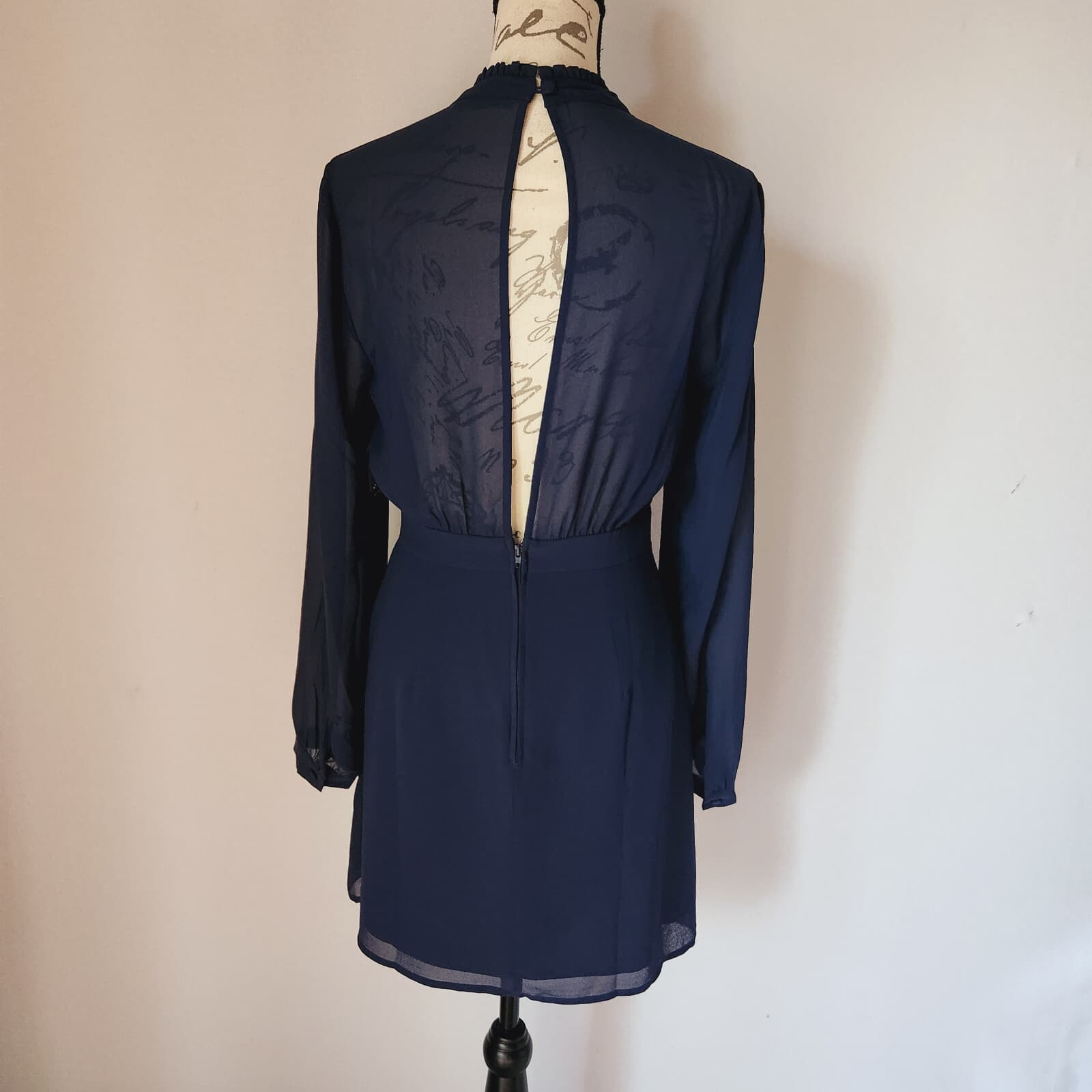 NWoT ModCloth Mini Sheath Dress Ruffle Mockneck Back-Key Hole Chiffon Navy Sz.4 - Thumbnail 6