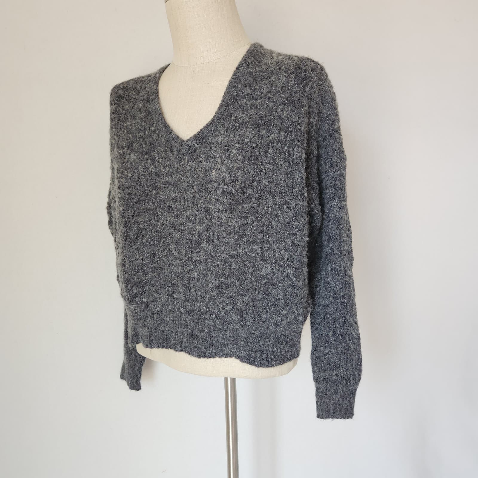 Madewell Alna Alpaca Blend Boxy Relax-Fit V-Neck Sweater Grey Carbon Women's M - Thumbnail 3