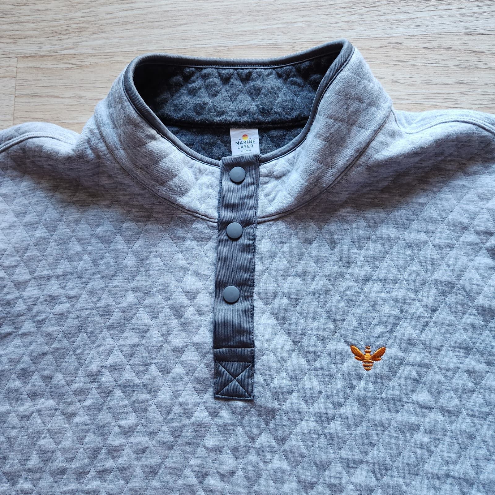 Marine Layer Corbet Quilted Bee Embroidery Pullover 1/4 Snap Mock Gray Women XXL - Thumbnail 5