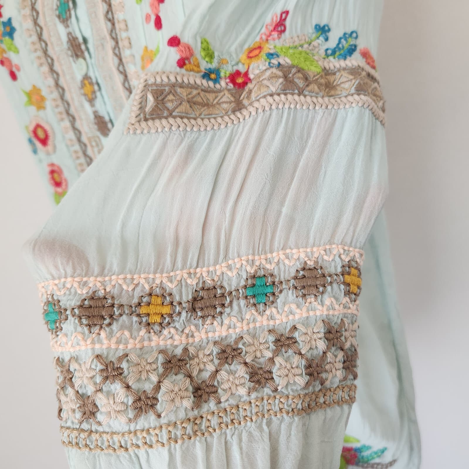 JOHNNY WAS Floral Embroidered Semi-Sheer Top Popover V-Neck 3/4 Sleeve Green S - Thumbnail 5