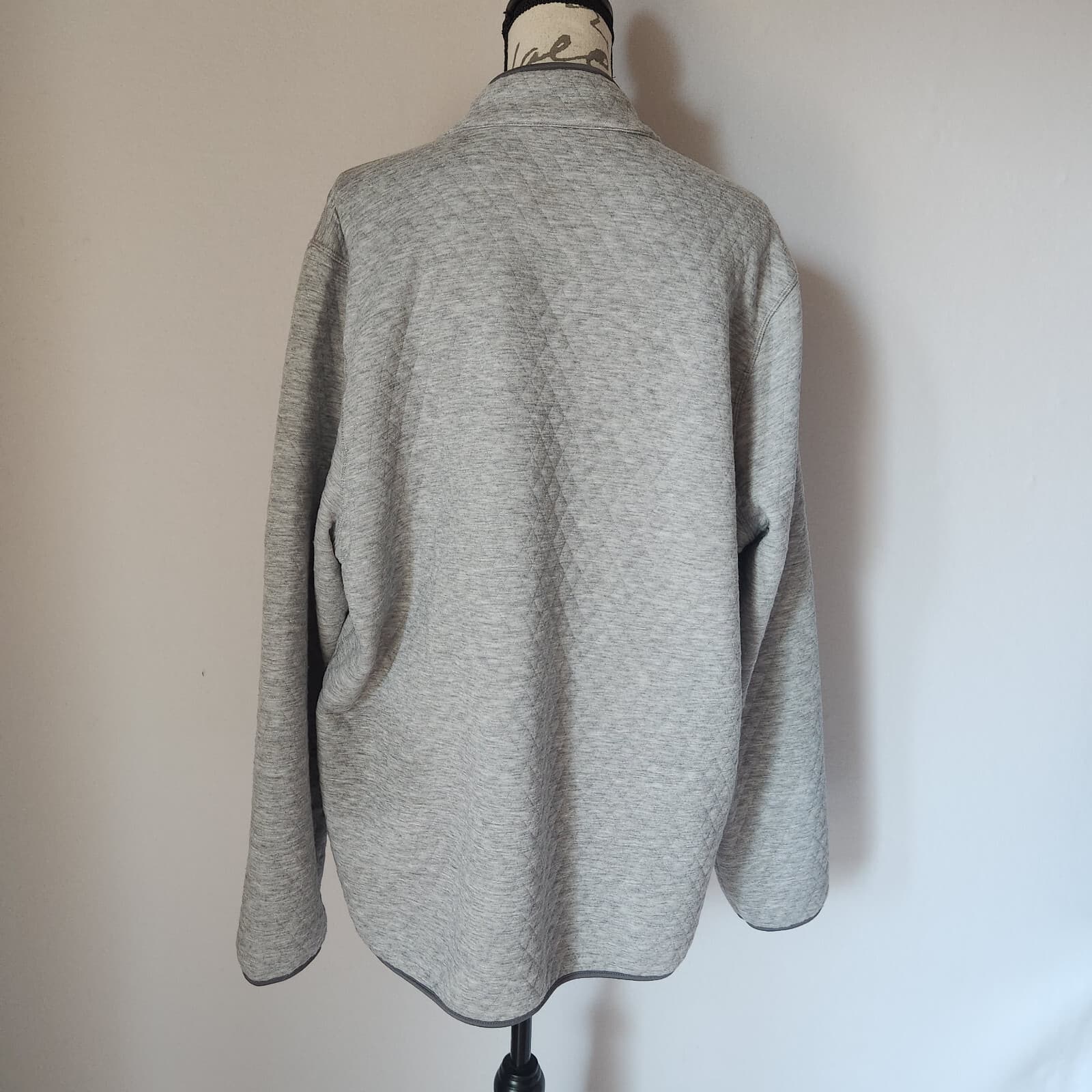 Marine Layer Corbet Quilted Bee Embroidery Pullover 1/4 Snap Mock Gray Women XXL - Thumbnail 9