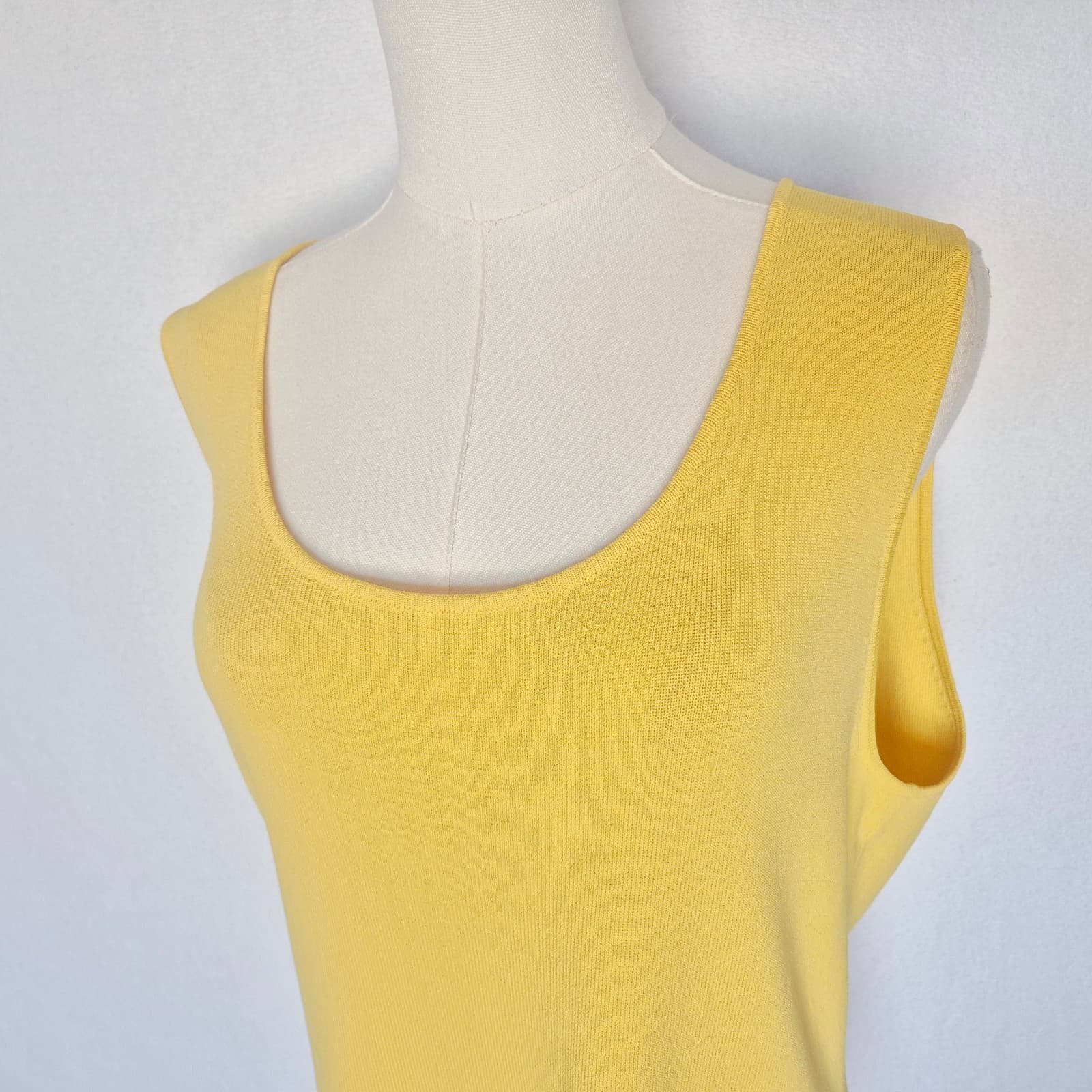 Vintage Chico's Design Scoop Neck Tank Top Knit Yellow Women's Bust 36" (L/XL) - Thumbnail 4