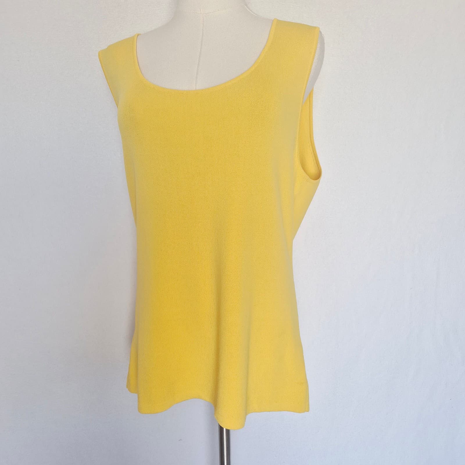 Vintage Chico's Design Scoop Neck Tank Top Knit Yellow Women's Bust 36" (L/XL) - Thumbnail 3