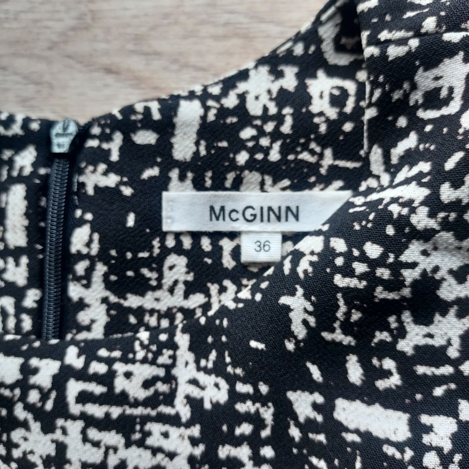 McGINN Tunic Shift Dress Ruffle Short Sleeve Zip Lined Black-Cream Women Sz.36 - Thumbnail 6