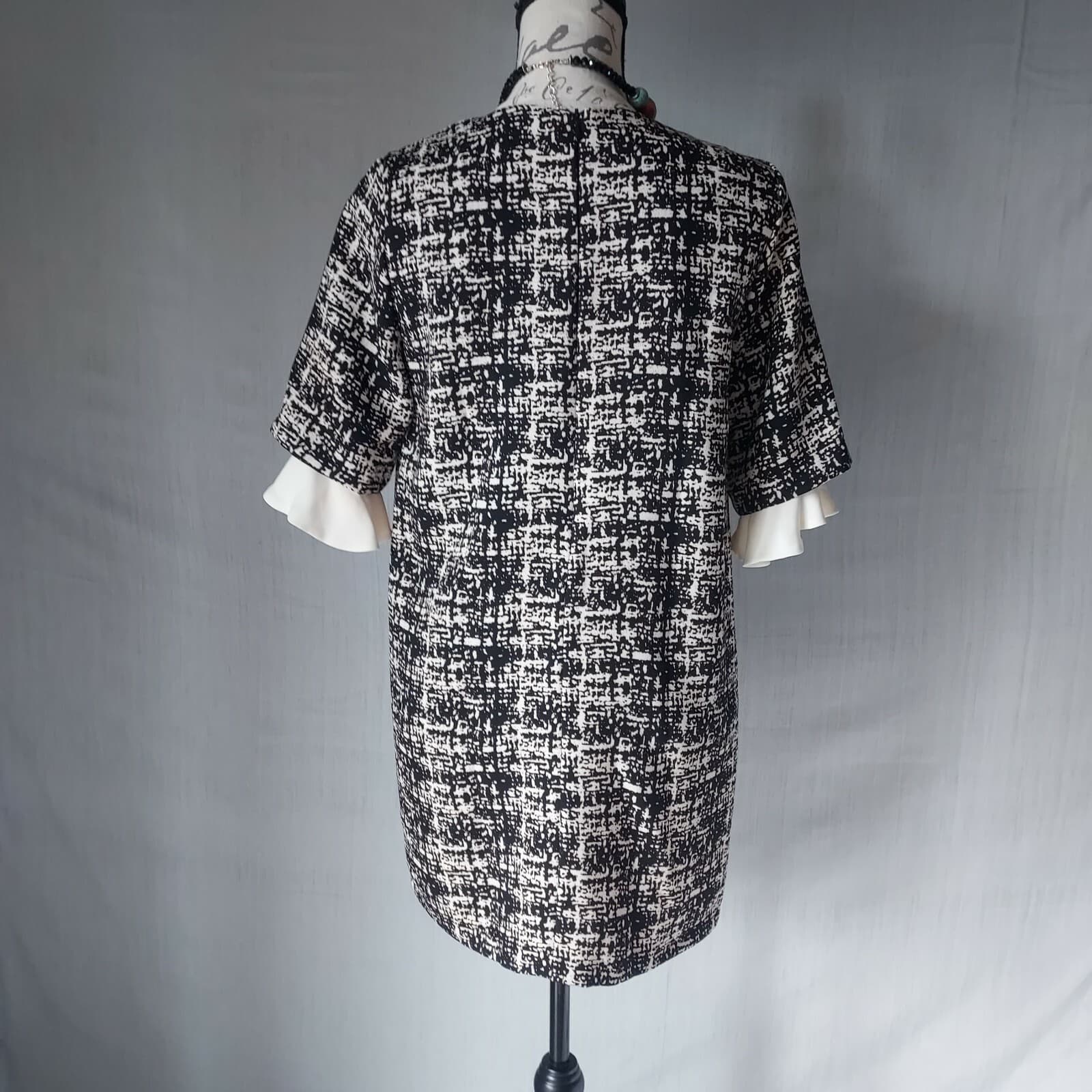 McGINN Tunic Shift Dress Ruffle Short Sleeve Zip Lined Black-Cream Women Sz.36 - Thumbnail 4