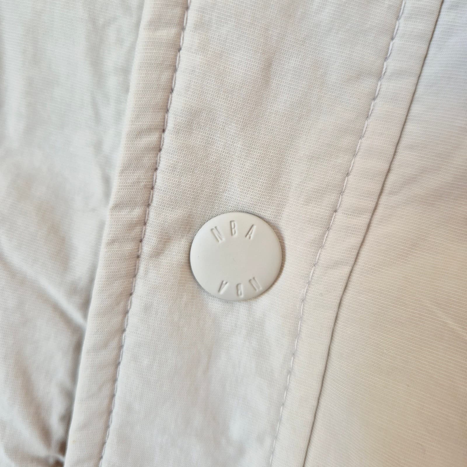 Brooklyn Nets NBA Licensed Reversible Fleece Vest Jacket Snap Beige Kids Sz.150 - Thumbnail 11