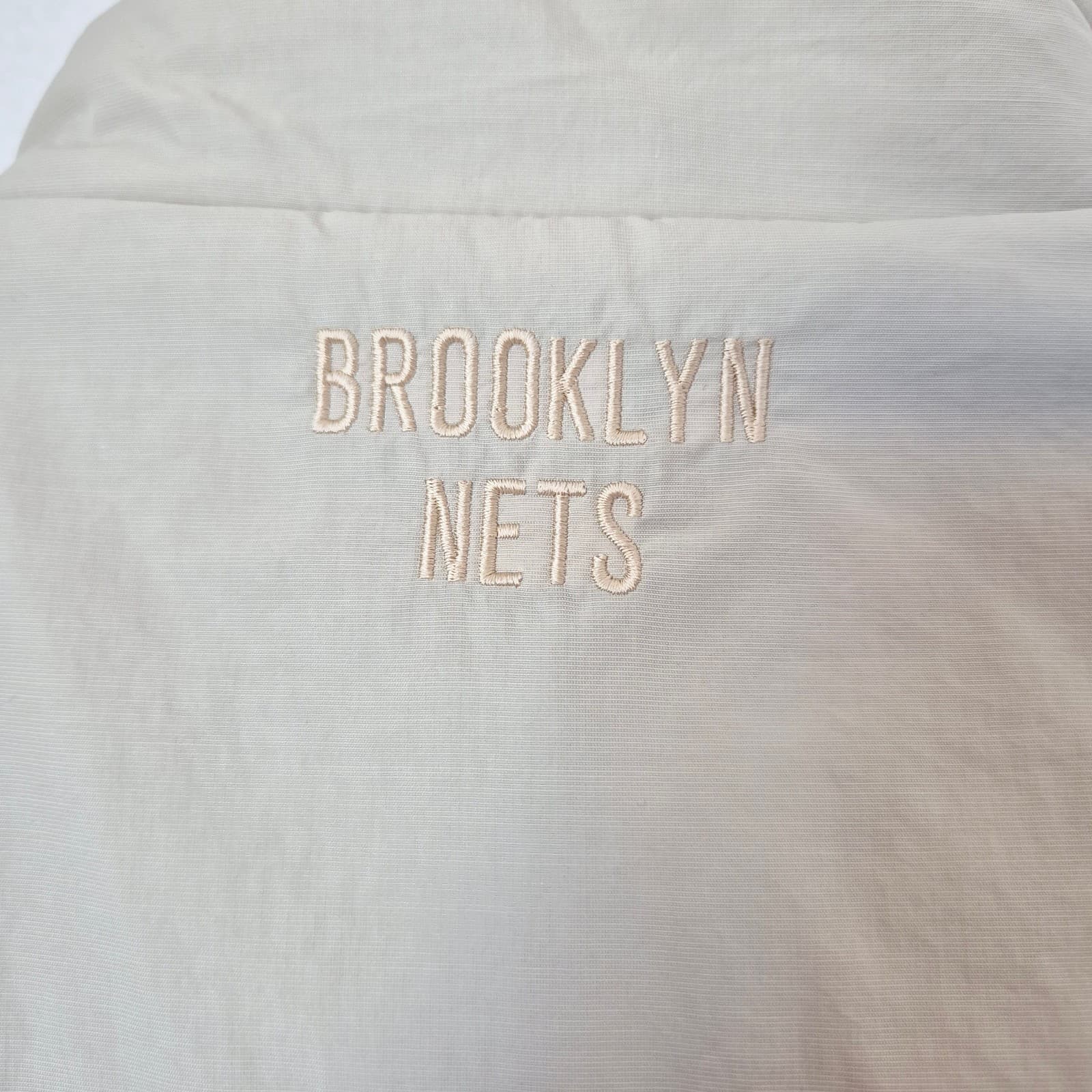 Brooklyn Nets NBA Licensed Reversible Fleece Vest Jacket Snap Beige Kids Sz.150 - Thumbnail 12