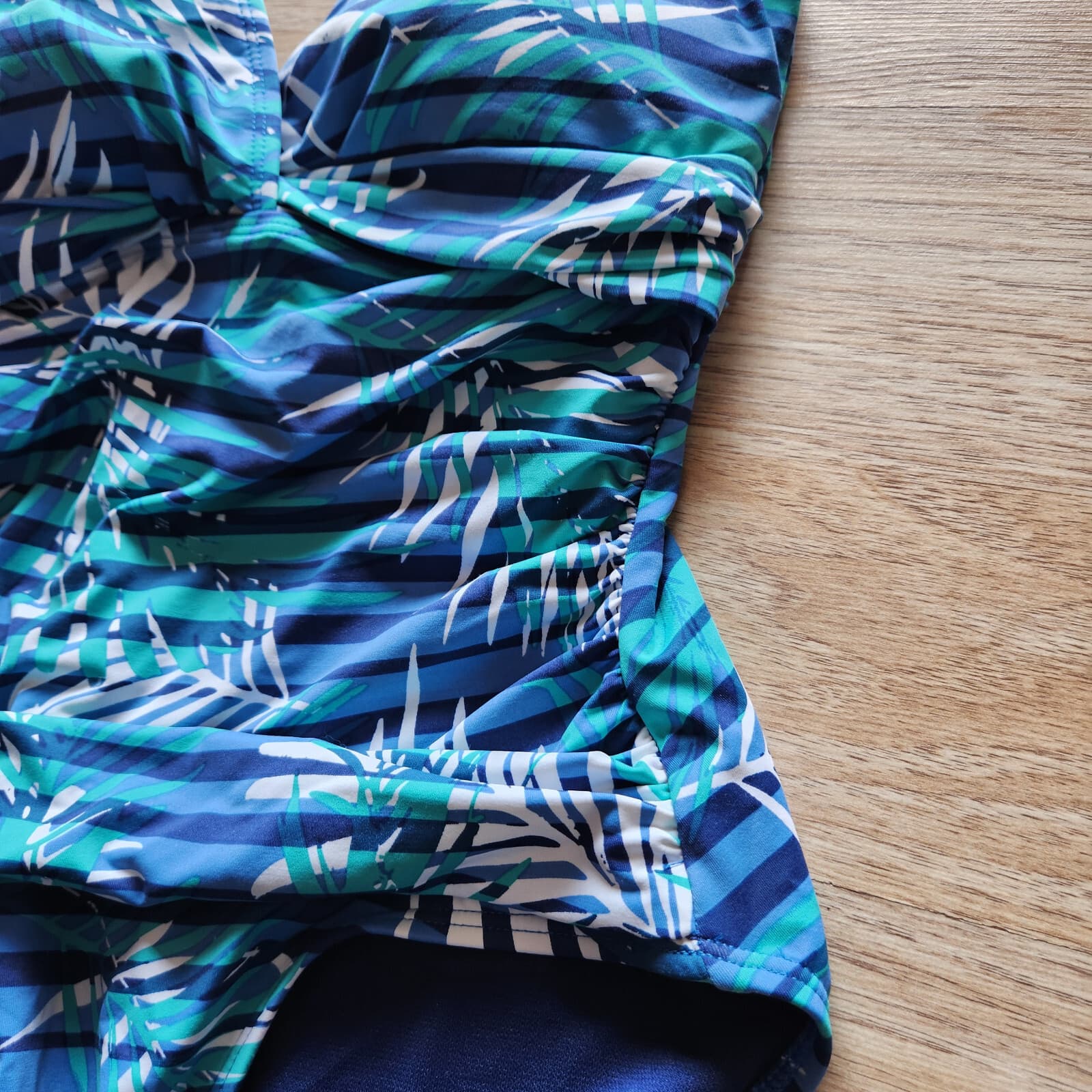 NWT Lauren Ralph Lauren $122 Palm Leaf Slimming One-Piece Swimsuit High-Cut 10 - Thumbnail 9