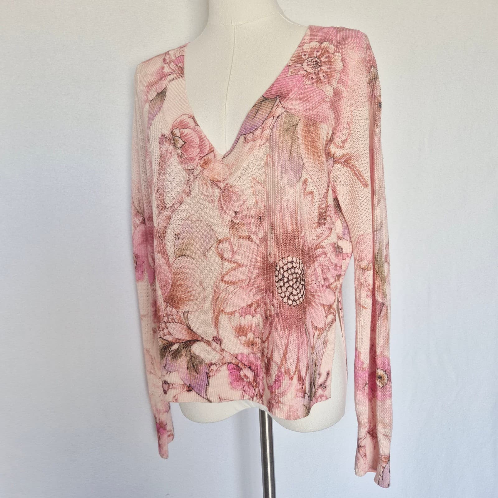 Anthropologie The Dreamer Printed Linen Blend V-Neck Sweater Pink Oversize XS - Thumbnail 3