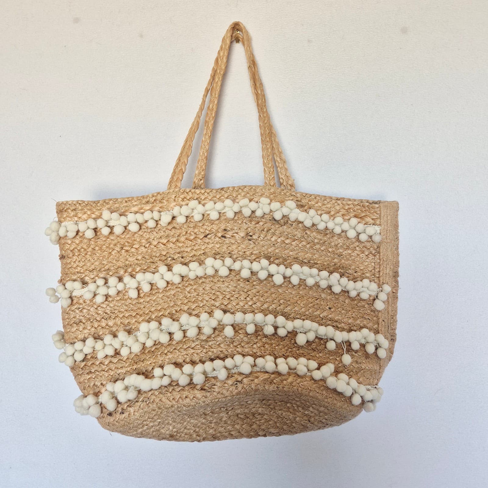 Shiraleah Chicago 100% Jute Summer Beach Tote Bag Horizontal Rows White Pom-Pom - Thumbnail 5