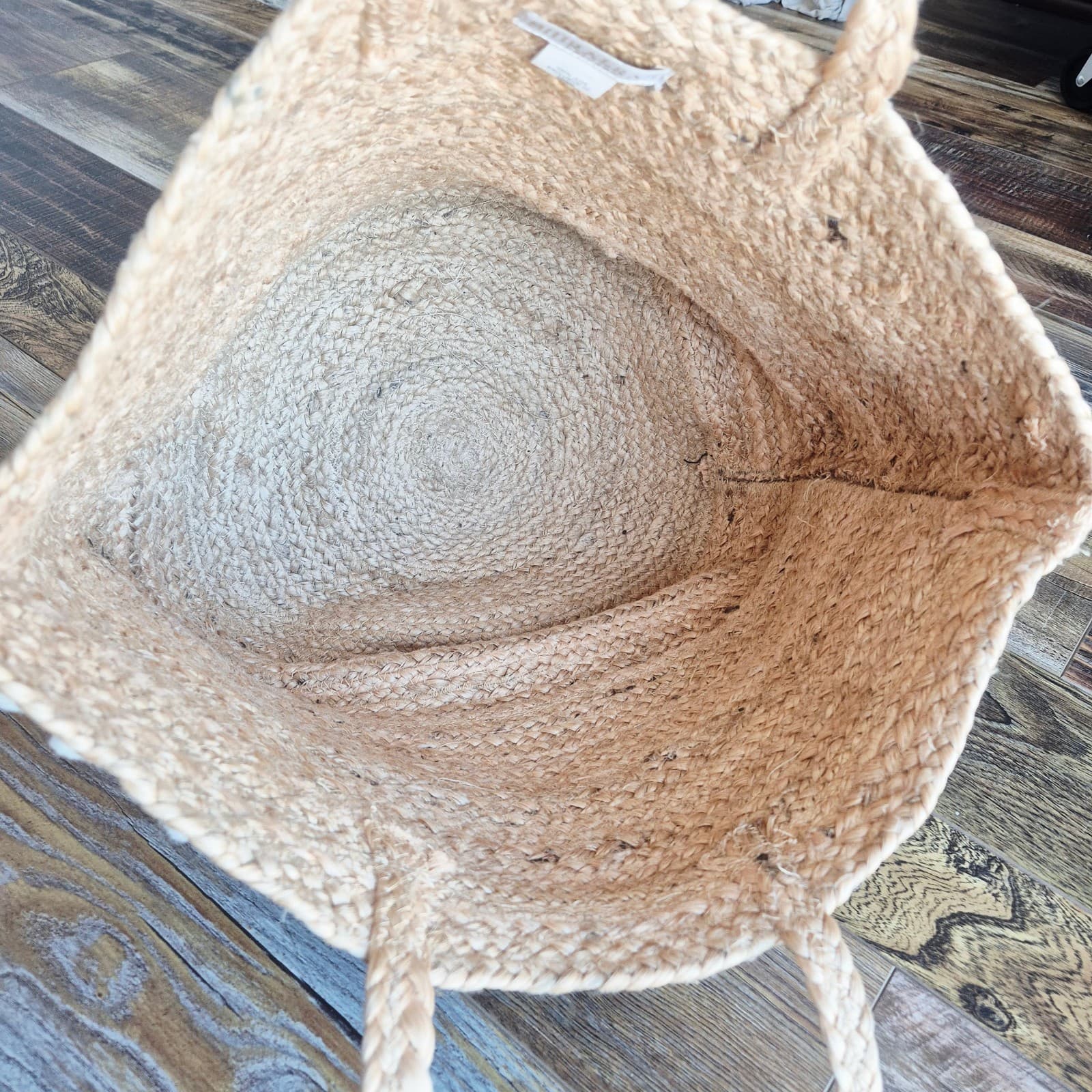 Shiraleah Chicago 100% Jute Summer Beach Tote Bag Horizontal Rows White Pom-Pom - Thumbnail 9