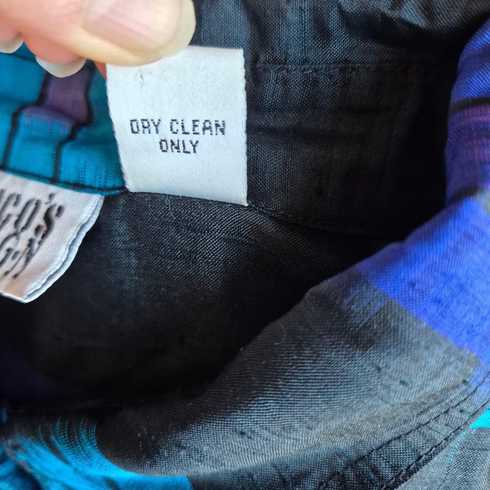 Vintage Chico's Design 100% Silk Geo-Print Boxy Shirt Button-Up Blue Black Sz.3 - Thumbnail 9