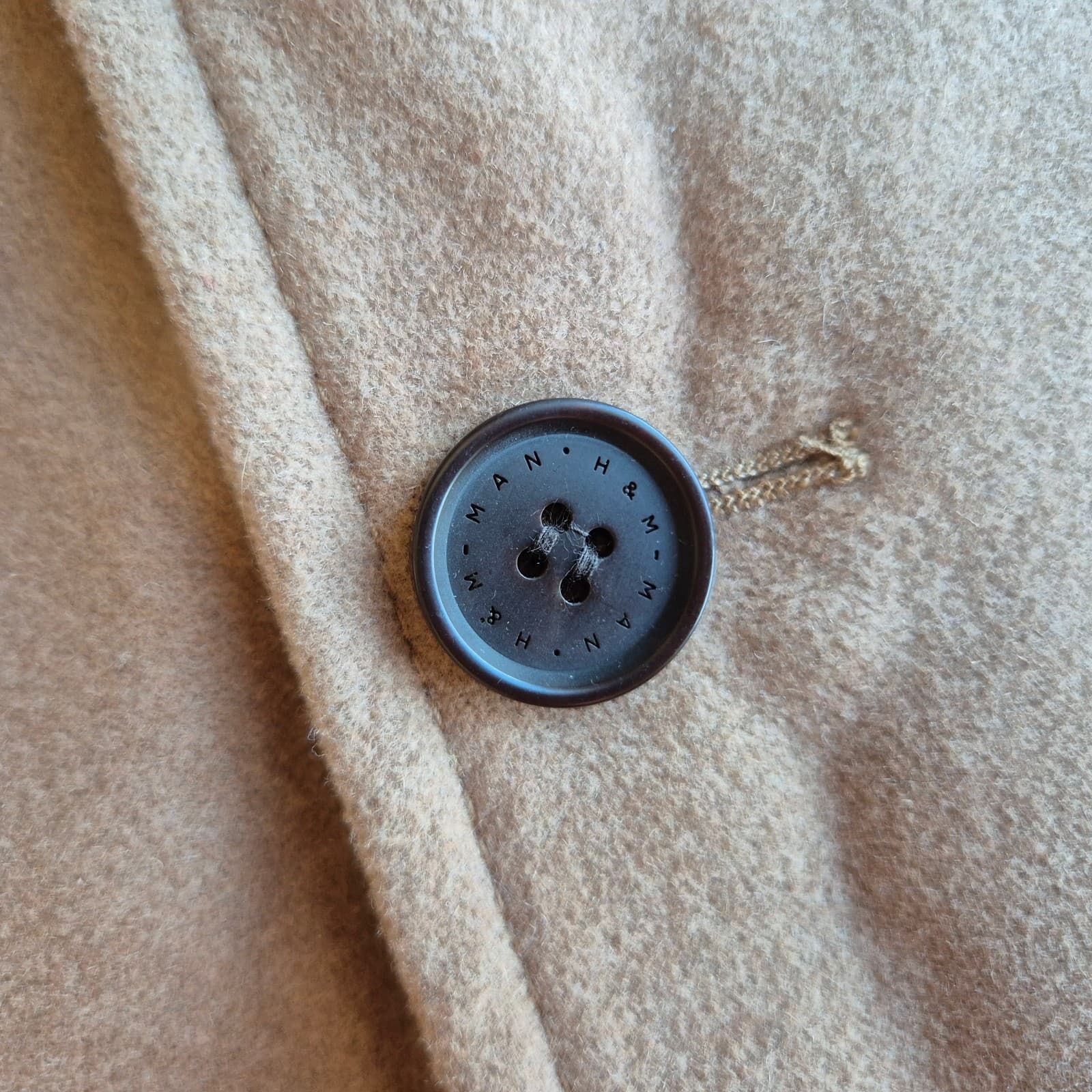 NWoT H&M Man's 42R Wool Blend Peacoat Overcoat Funnel Neck Button Pocket Camel - Thumbnail 8