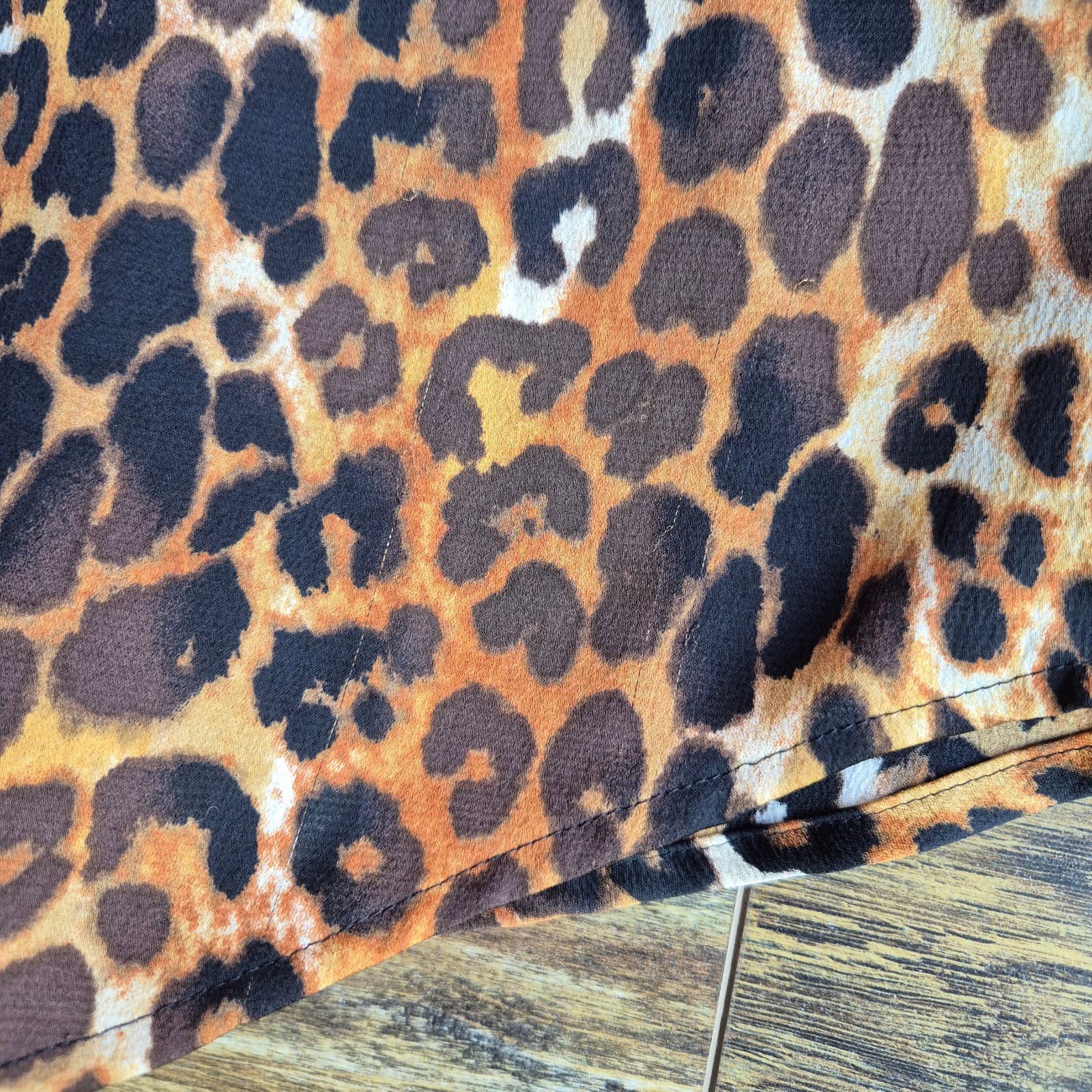 EXPRESS Portofino Leopard Chiffon Slim Fit Shirt Roll Tap Sleeve Brown Women's M - Thumbnail 9