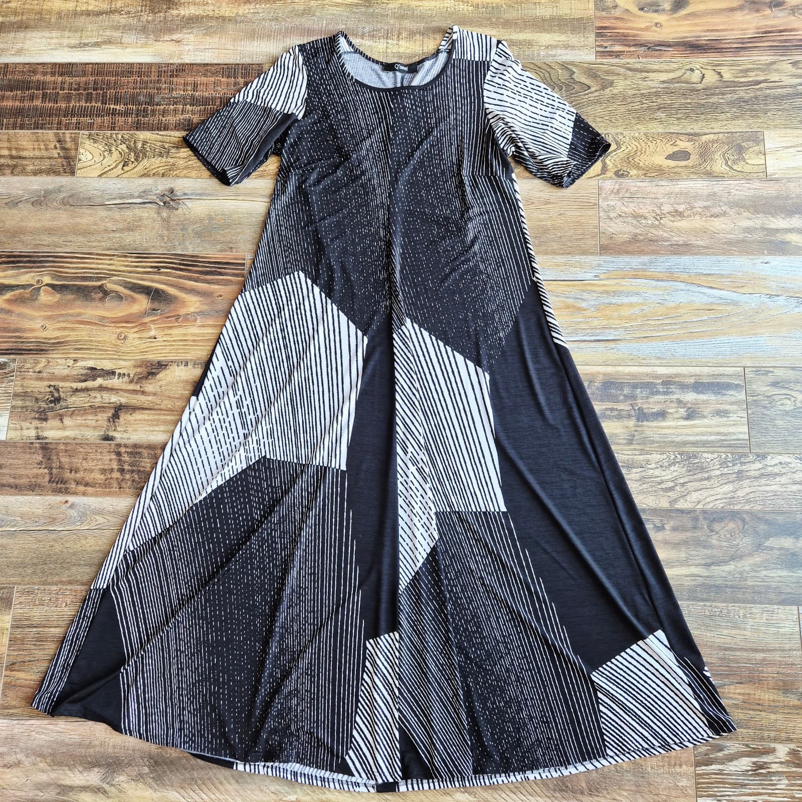 Q'neel Nordic Design Jersey Striped Swing Maxi Dress 3/4 Sleeve Black White EU42 - Thumbnail 2