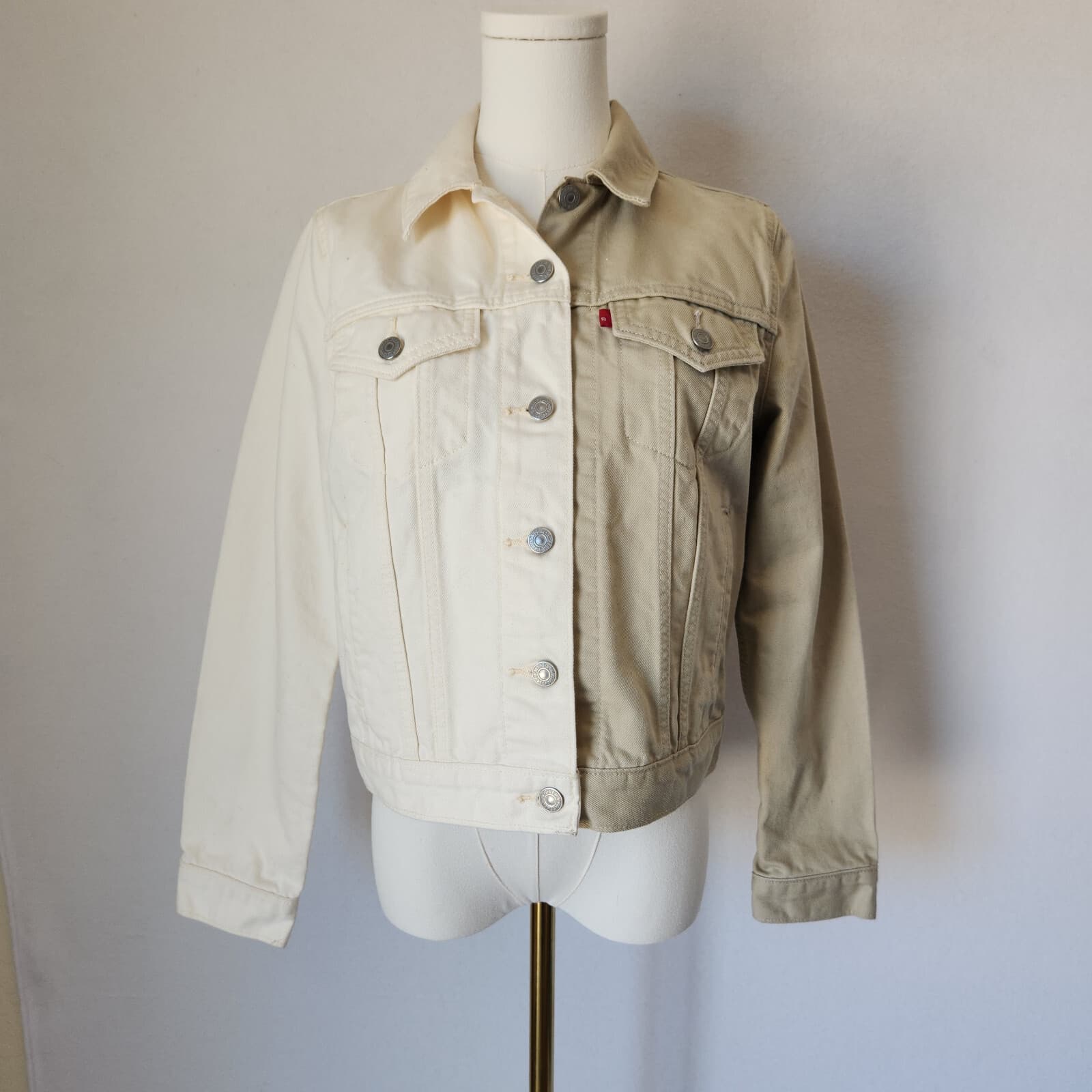 NWoT Levi's Original 2-Tone Tucker Denim Jacket Pocket Tan Stonewash Brown Sz.S - Thumbnail 3