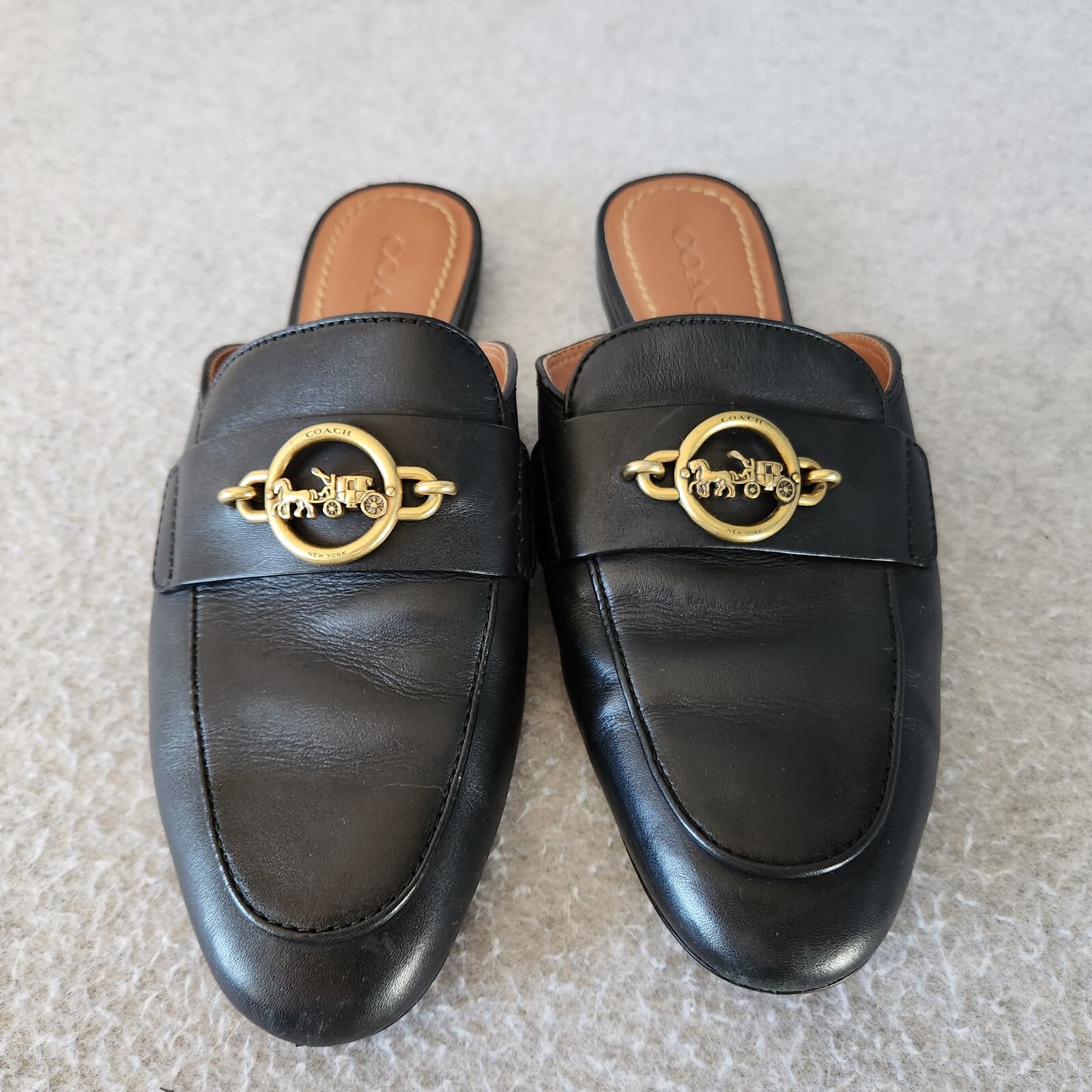 Coach Scotty Black Leather Slide-On Mule Flat Gold Carriage Chainlink Women US7B - Thumbnail 4