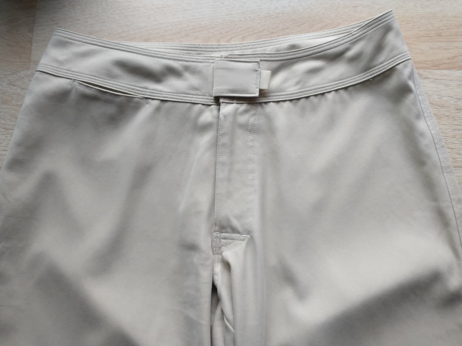 Patagonia Hiking Activewear Crop Capri Pants Split-Leg Zip Beige Women Sz.6 - Thumbnail 4