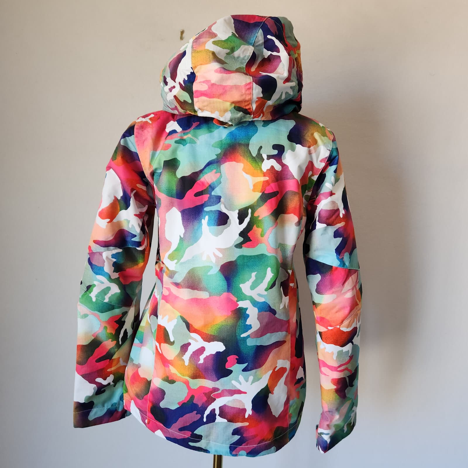 NWoT Gsou Snow Vibrant Camouflage Ski Snowboard Hooded Insulated Jacket Women XS - Thumbnail 10