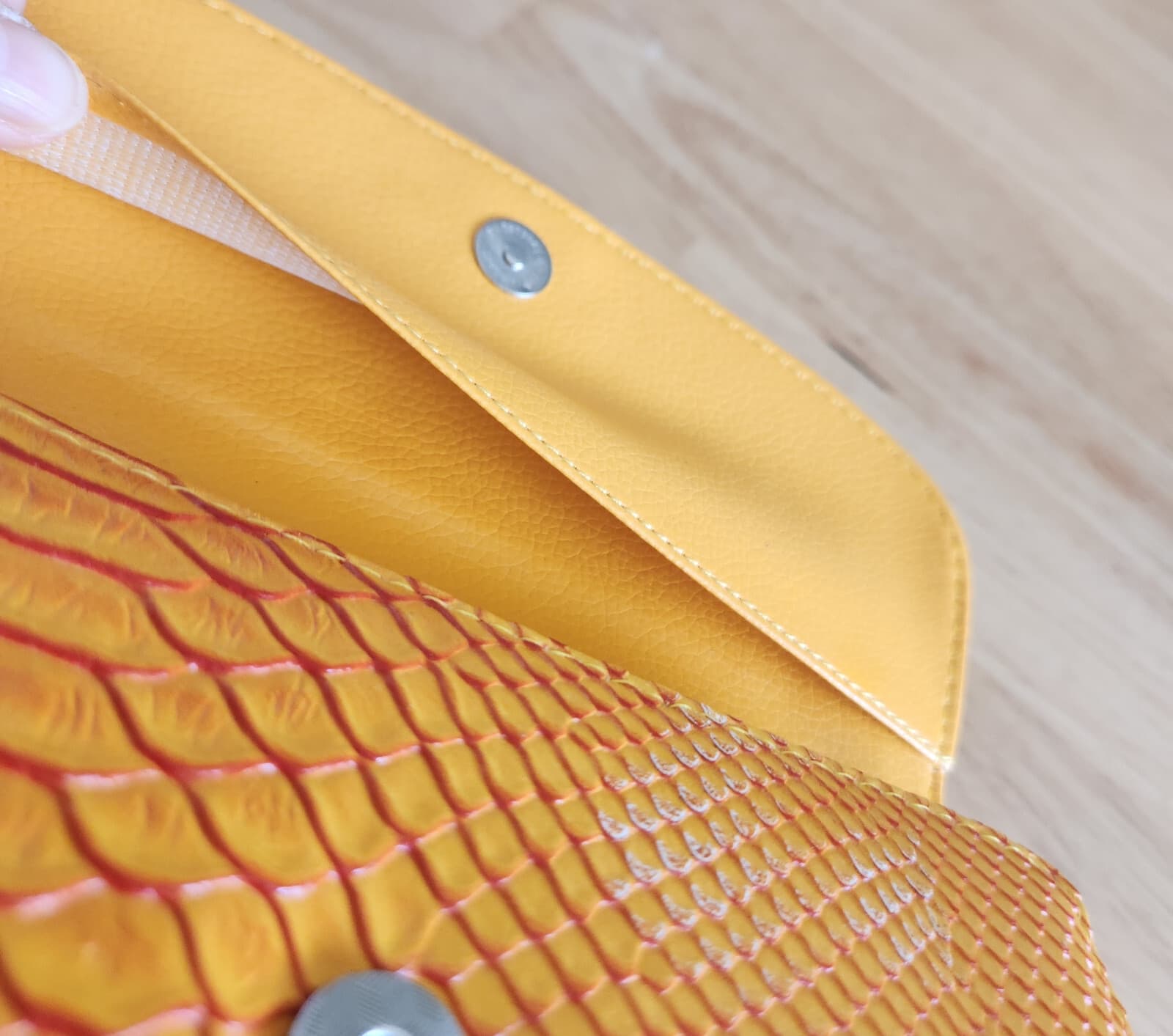 MULBERRY Snake Embossed Leather Continental Wallet Card Slots Magnet Snap Orange - Thumbnail 11