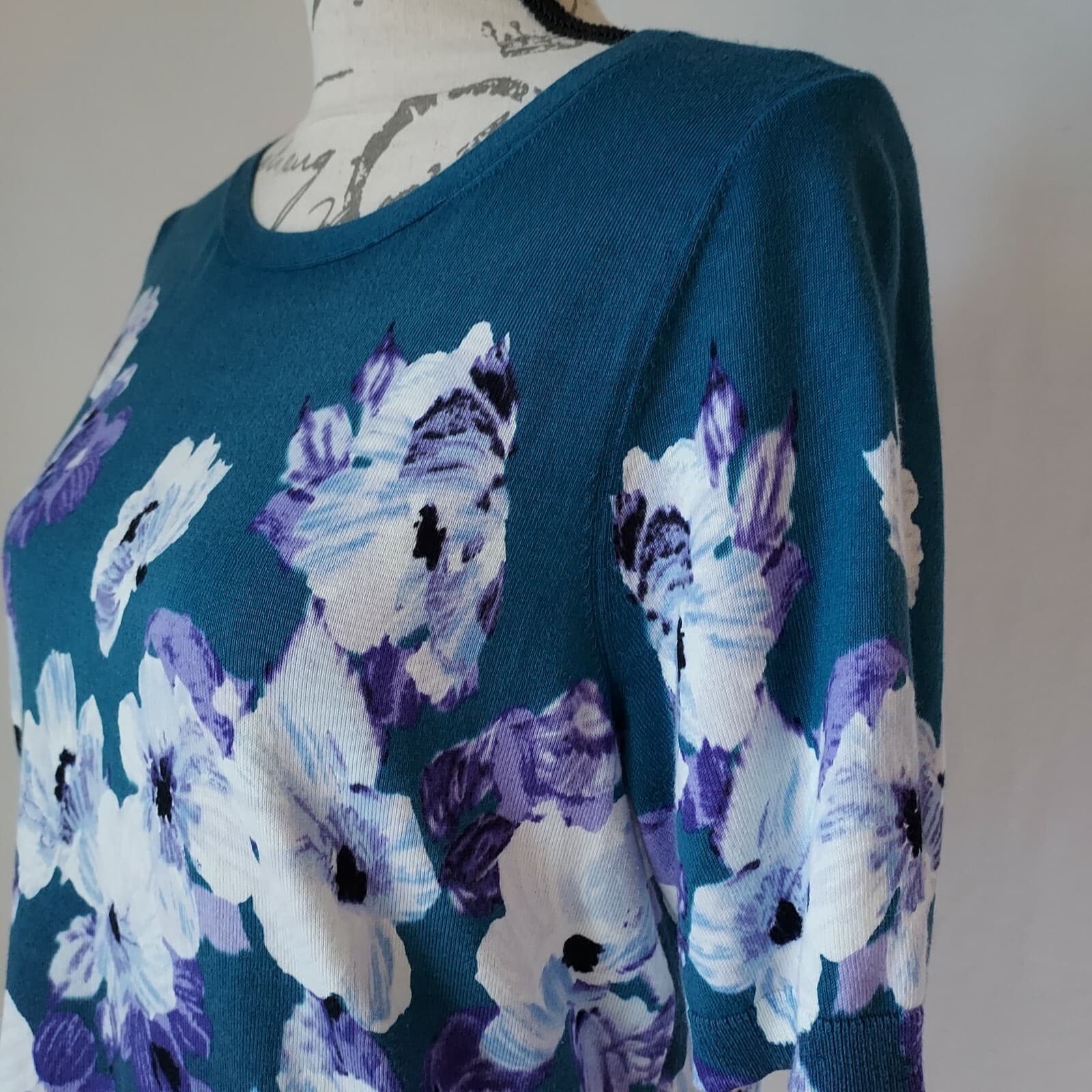 Talbots Knit Top Short Sleeve Crew Neck Floral Green Cotton Rayon Blend Women LP - Thumbnail 2