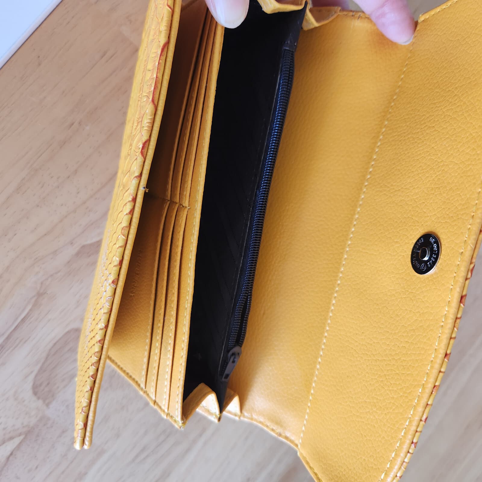 MULBERRY Snake Embossed Leather Continental Wallet Card Slots Magnet Snap Orange - Thumbnail 12