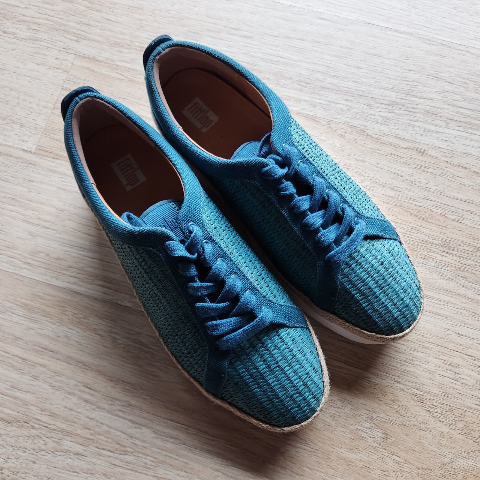 EUC FitFlop Rally Basket Weave Raffia Canvas Fashion Sneaker Lace Blue Women US8 - Thumbnail 2